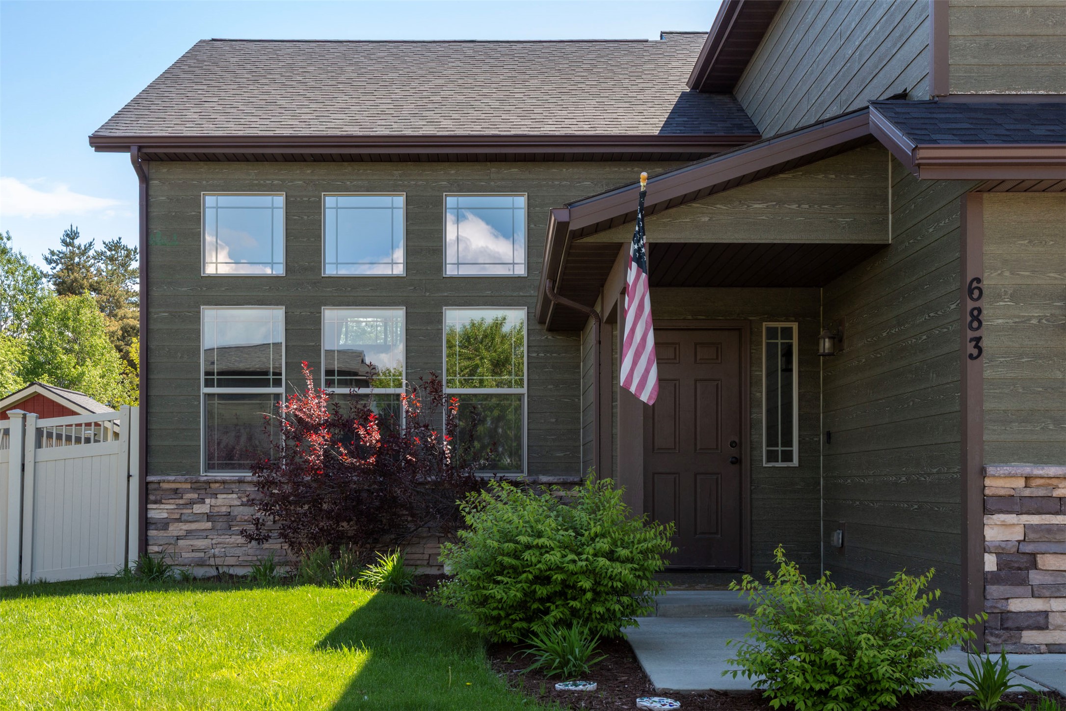 683 Mountain View Drive