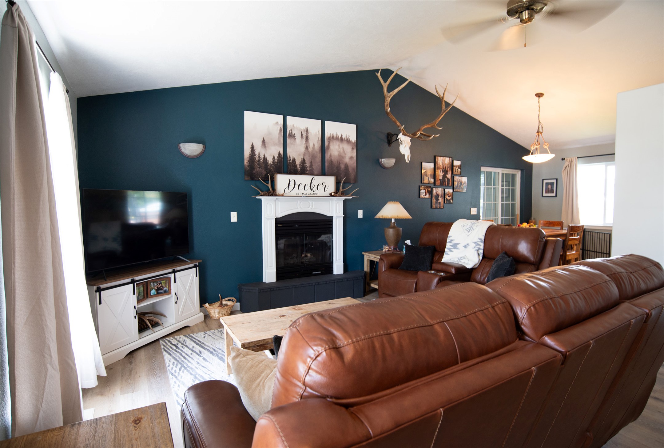 Hamilton, Montana 59840, United States, 3 Bedrooms Bedrooms, ,2 BathroomsBathrooms,Residential,Active,161811