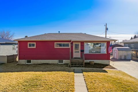 Photo of 208 Smelter Avenue NW, Great Falls, MT 59404 (MLS # 30065888)