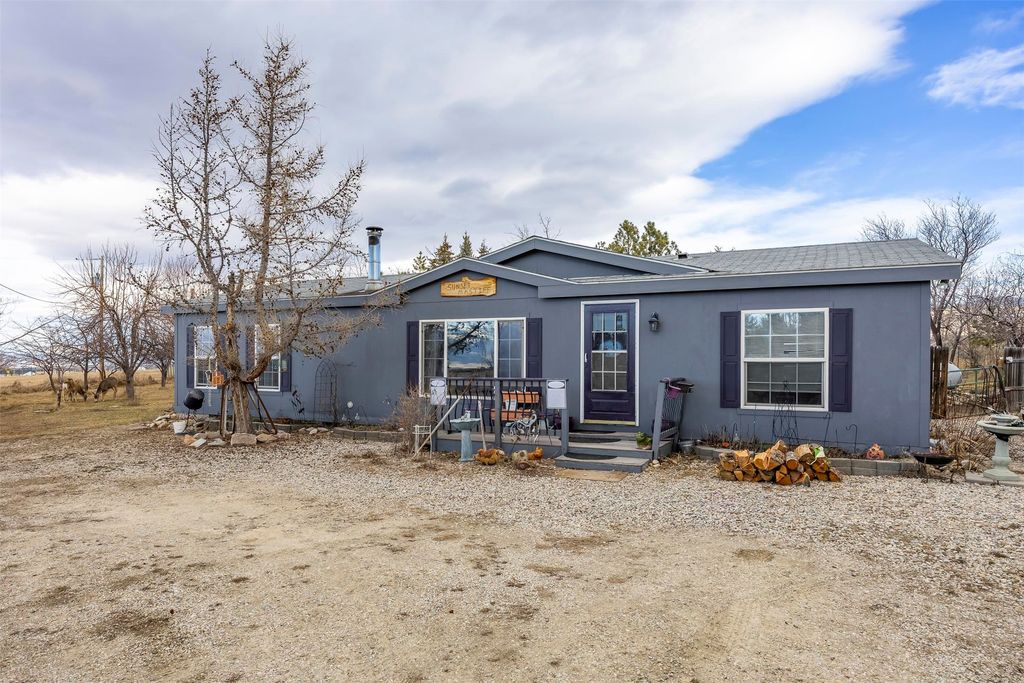 Photo of 3018 Mack Smith Lane, Stevensville, MT 59870 (MLS # 30066141)