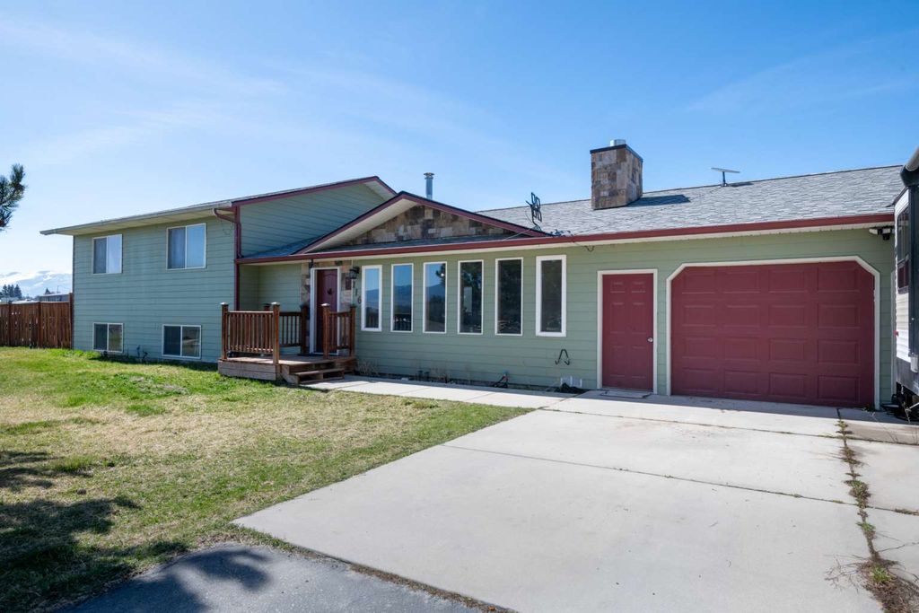 Photo of 116 Mountain View Drive, Victor, MT 59875 (MLS # 30068409)