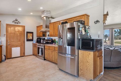 Tiny photo for 116 Mountain View Drive, Victor, MT 59875 (MLS # 30068409)