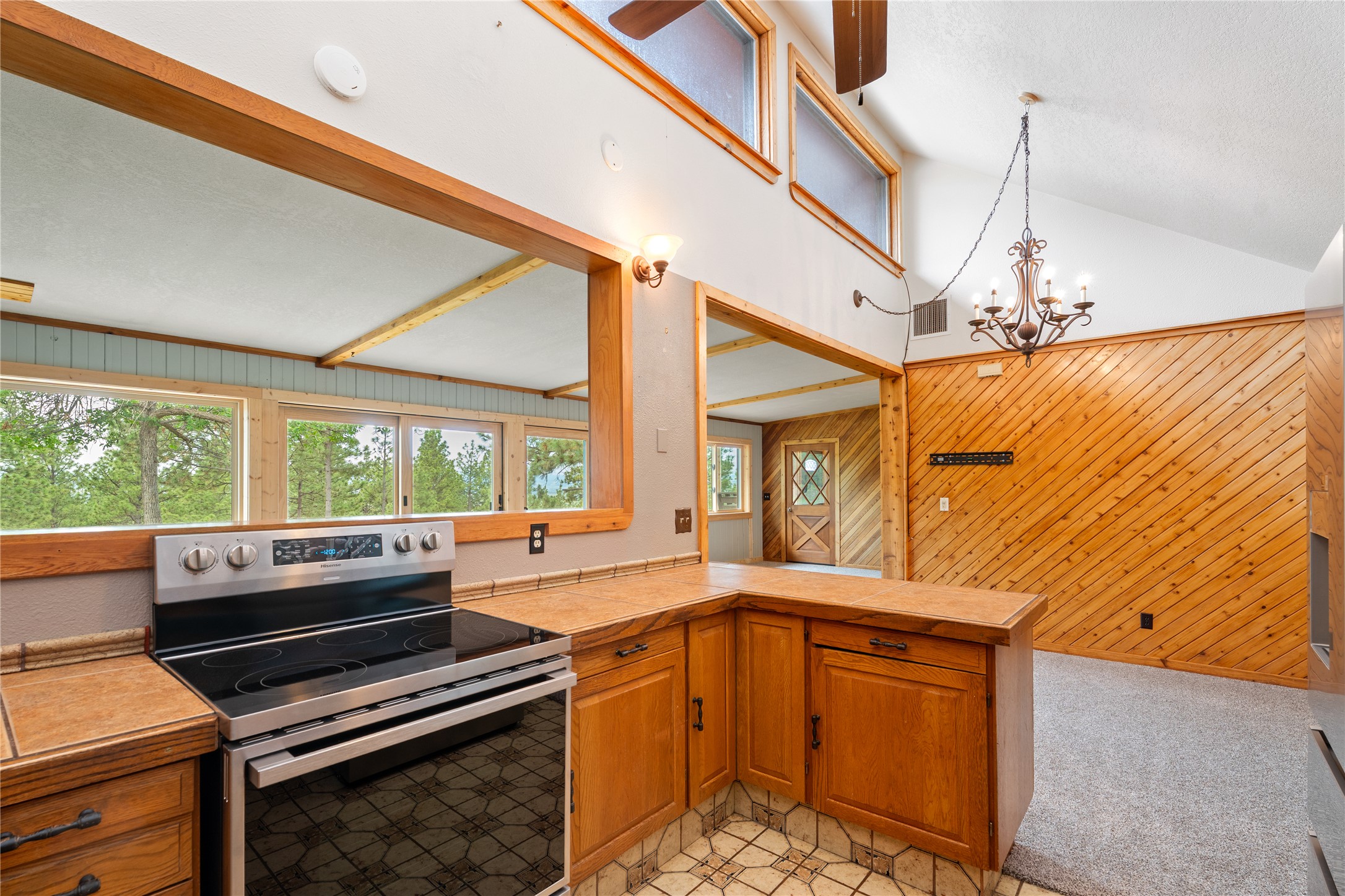 Helena, Montana 59602, United States, 4 Bedrooms Bedrooms, ,3 BathroomsBathrooms,Residential,Active,157699