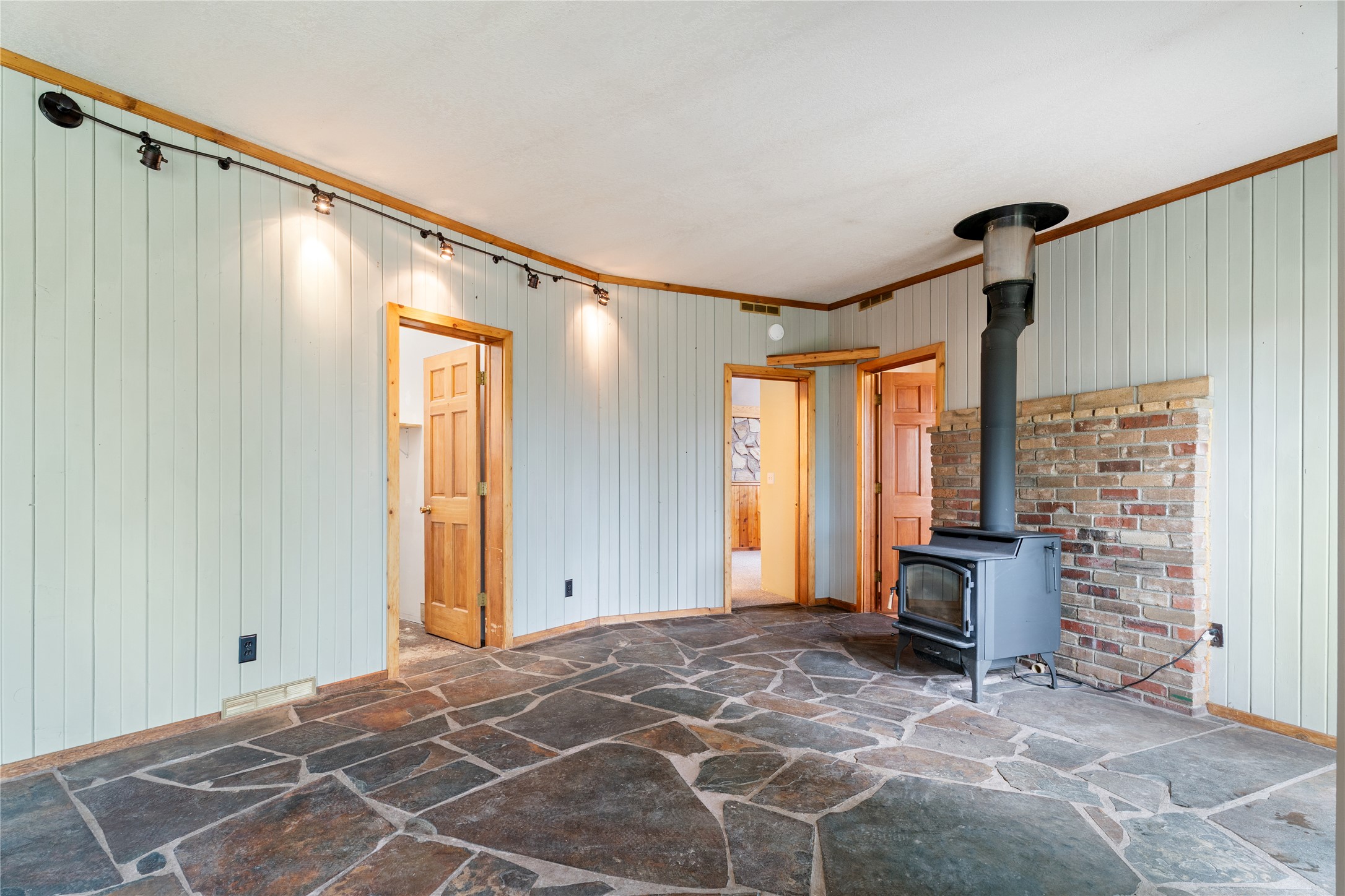 Helena, Montana 59602, United States, 4 Bedrooms Bedrooms, ,3 BathroomsBathrooms,Residential,Active,157699