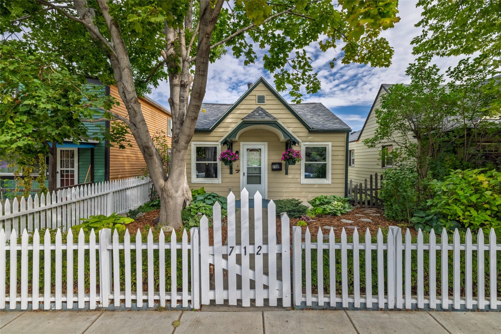 Photo of 712 Hillsdale Street, Helena, MT 59601 (MLS # 30078490)