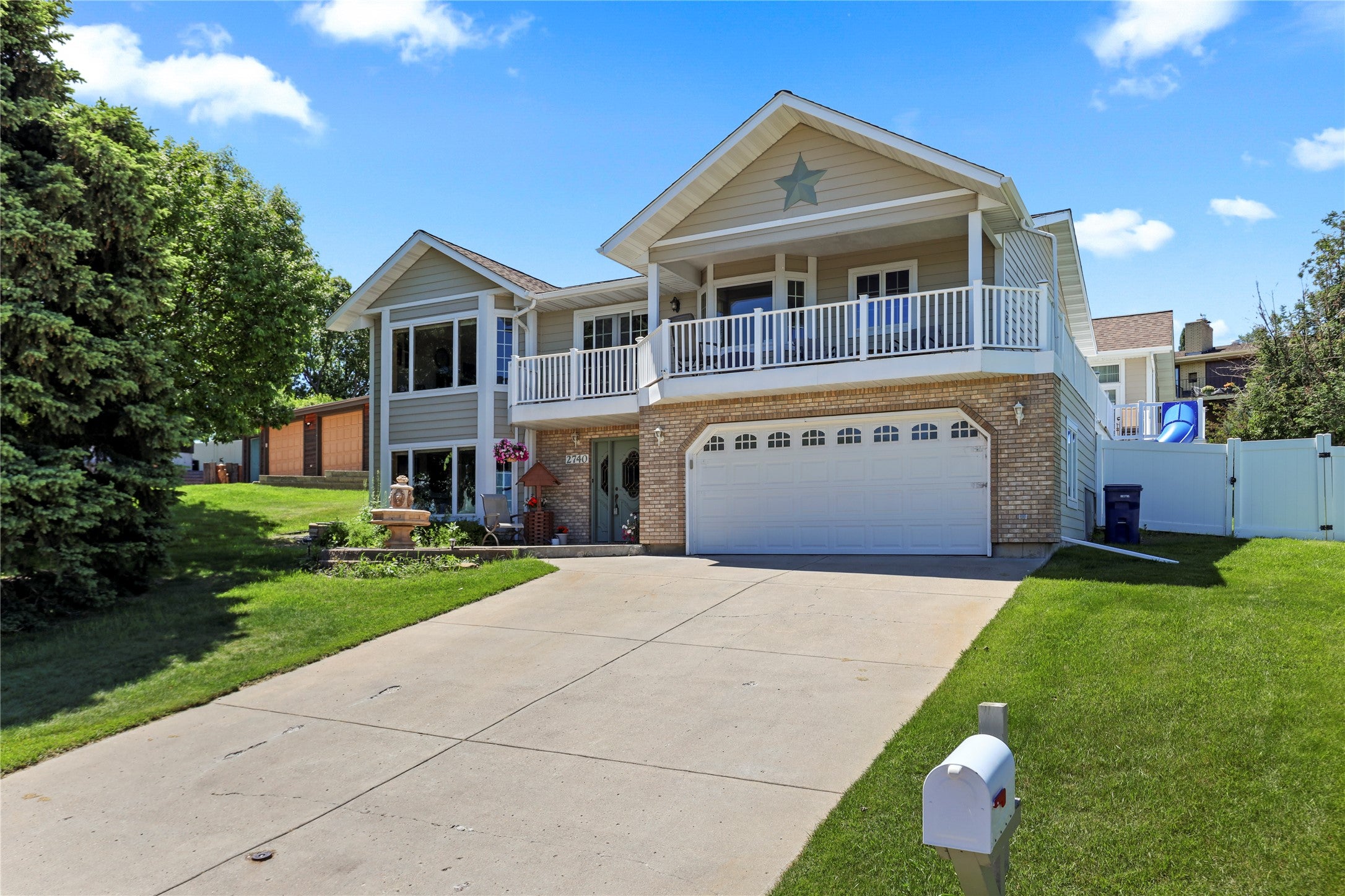 2740 Evergreen Drive