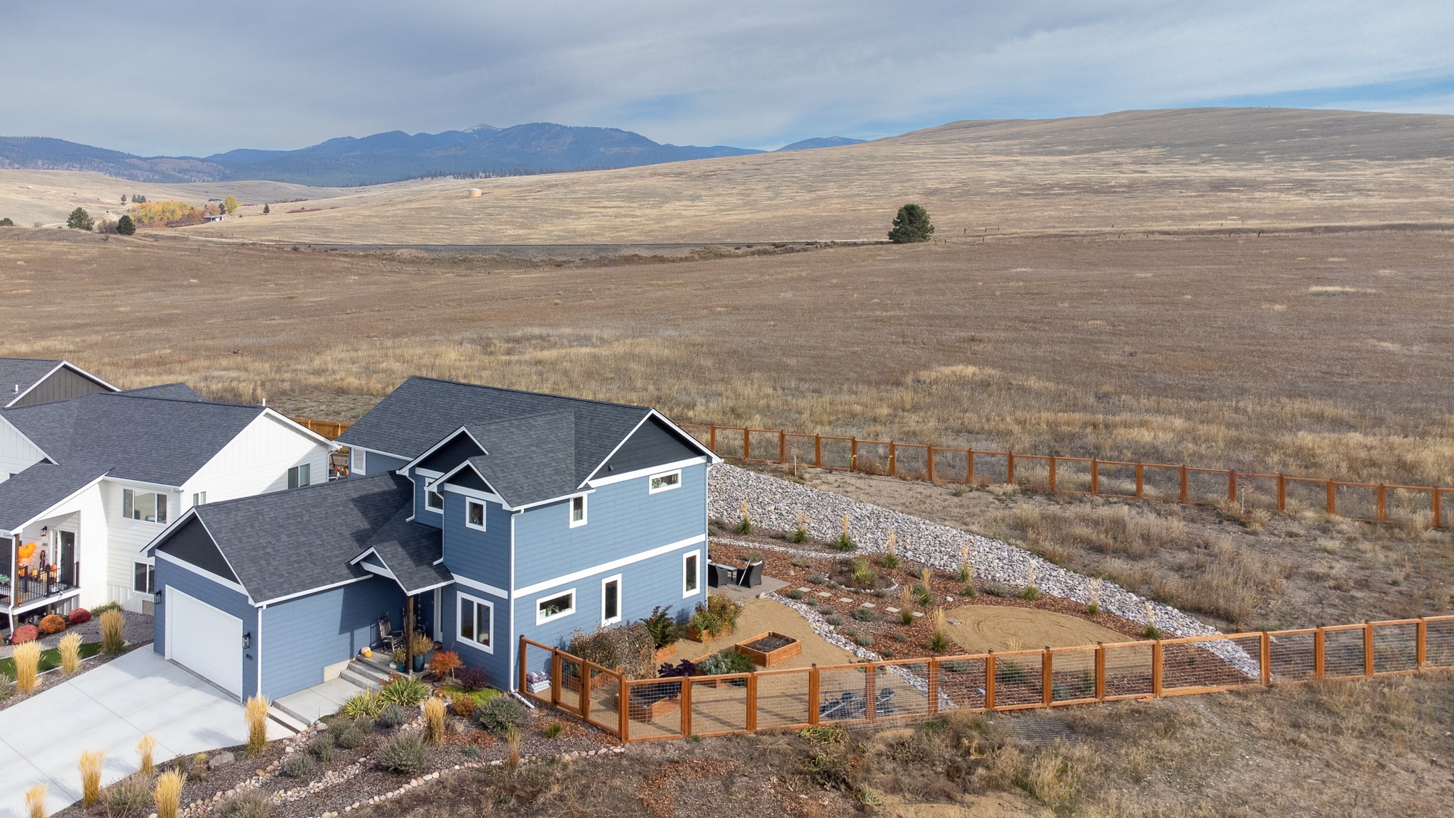 8915 Snapdragon Drive