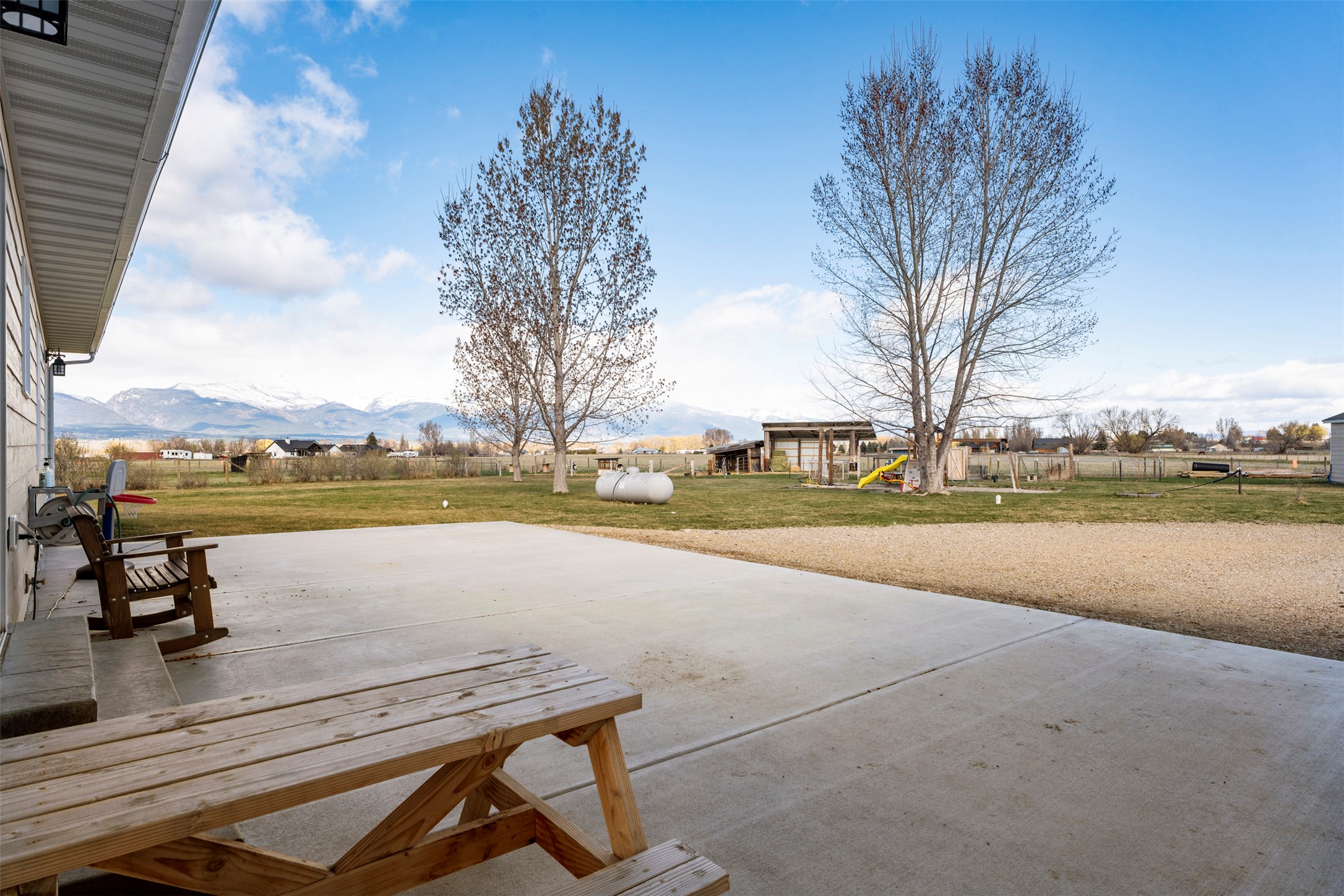 588 Willow Creek Road