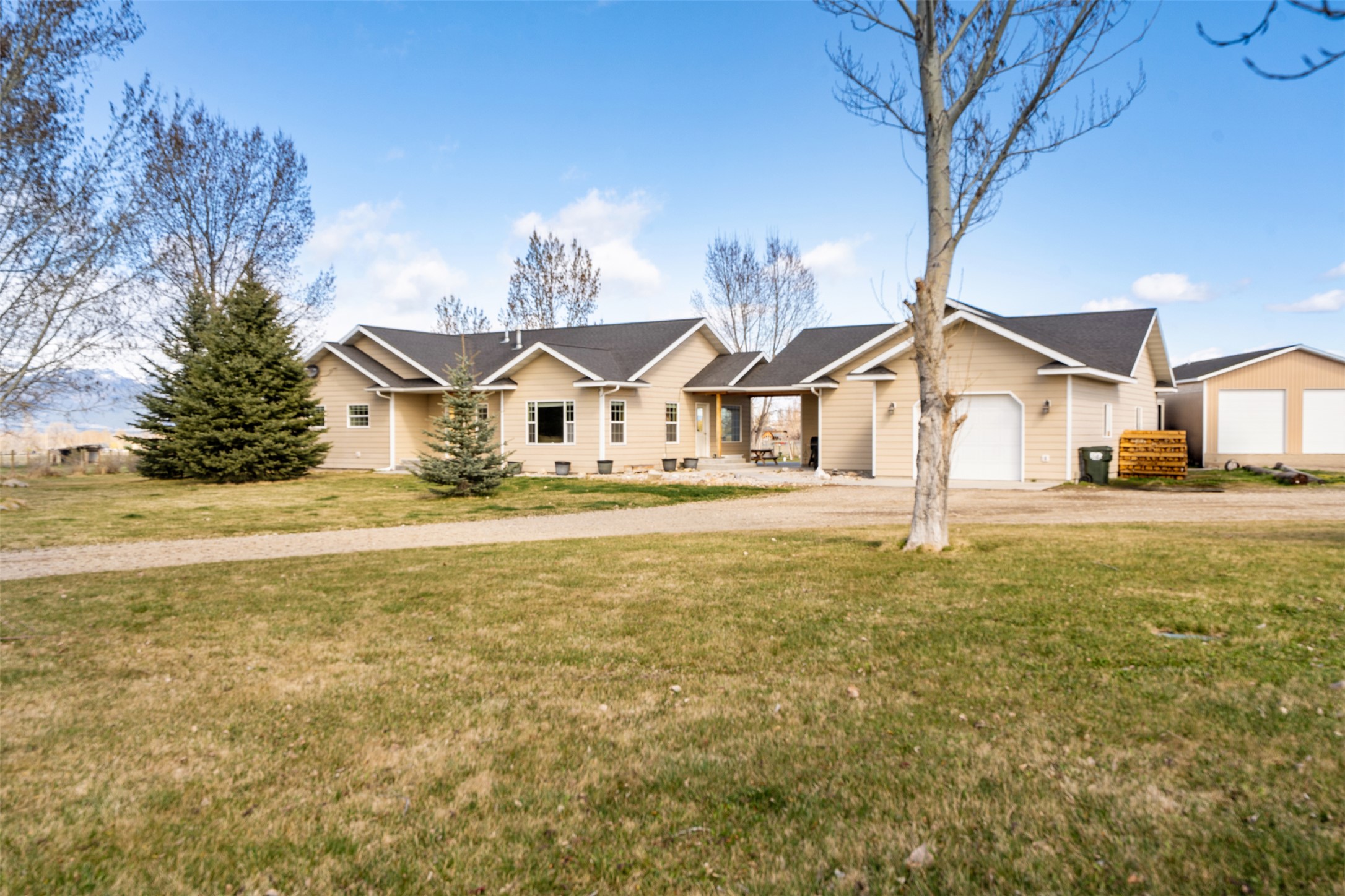 588 Willow Creek Road