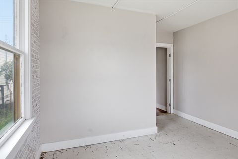 Tiny photo for 216 E Lyndale Avenue, Helena, MT 59601 (MLS # 30071005)