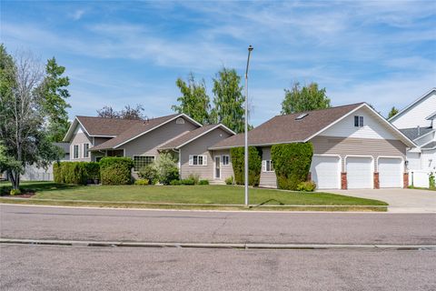 Photo of 141 Pheasant Run, Kalispell, MT 59901 (MLS # 30052325)
