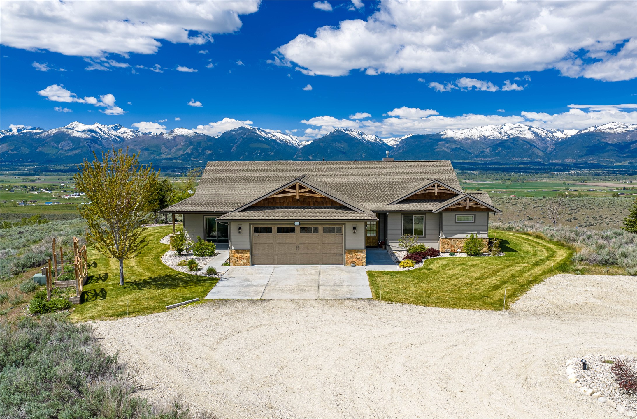 447 Labrador Trail