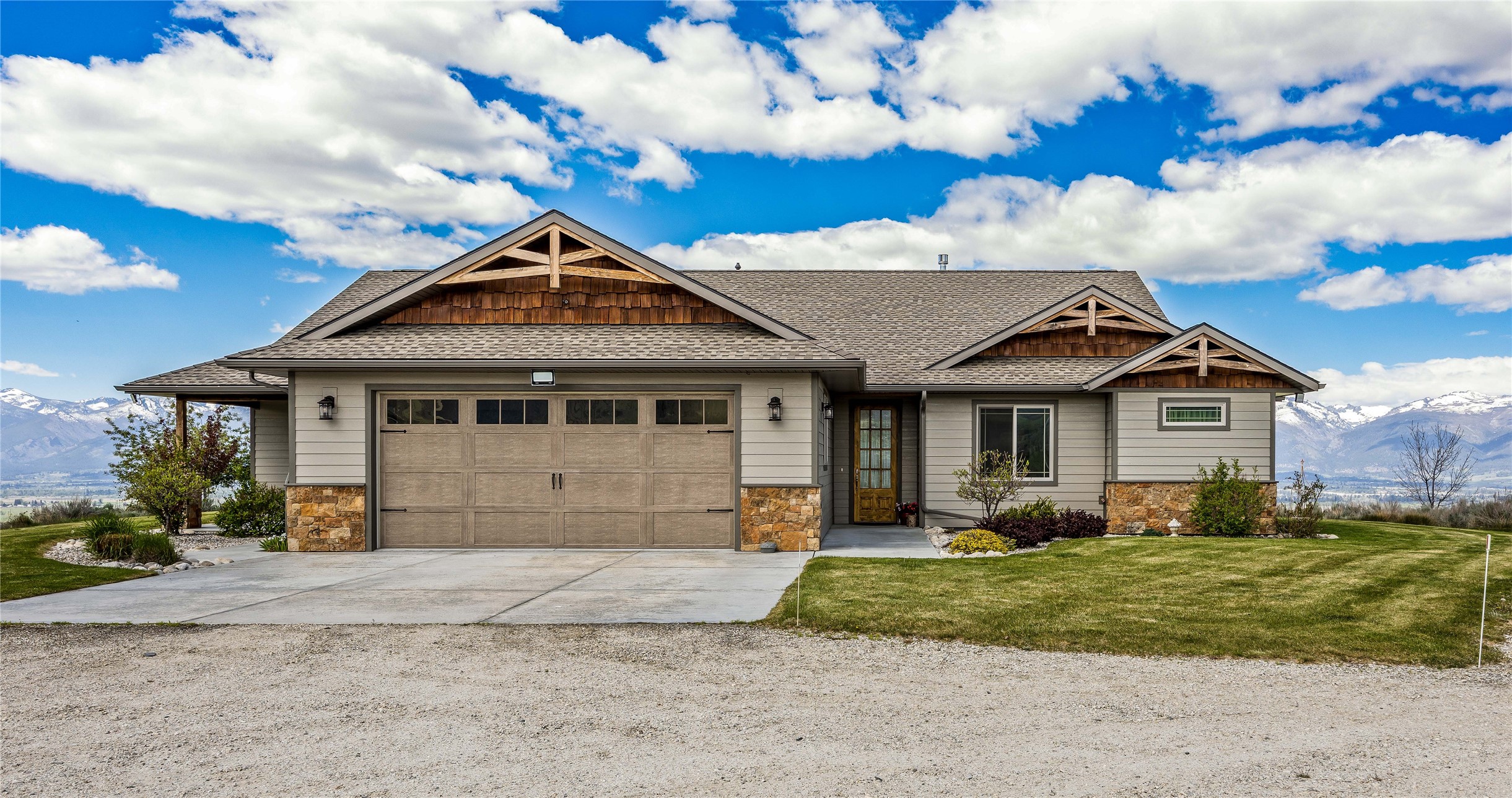 447 Labrador Trail