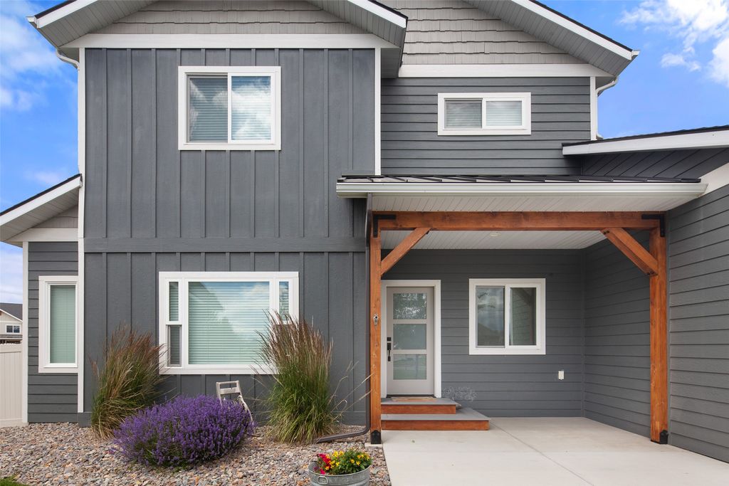 Photo of 156 Ali Loop, Kalispell, MT 59901 (MLS # 30062087)