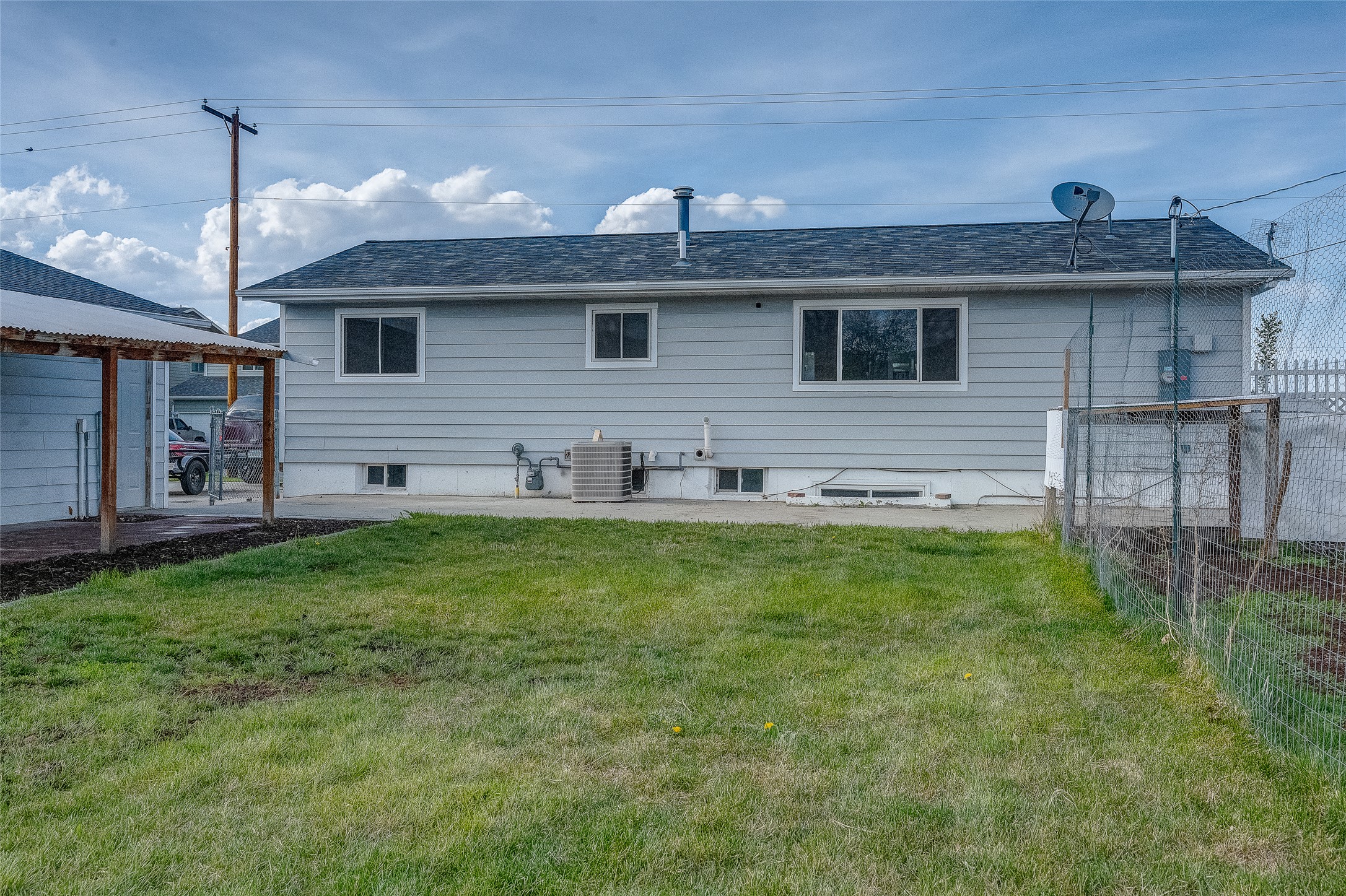 Helena, Montana 59601, United States, 5 Bedrooms Bedrooms, ,2 BathroomsBathrooms,Residential,Pending,131485