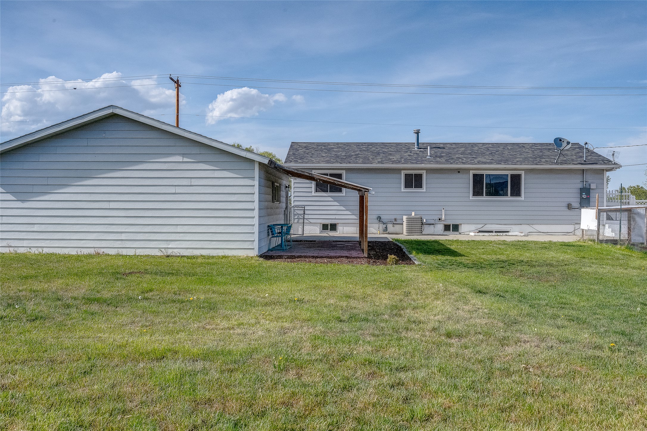 Helena, Montana 59601, United States, 5 Bedrooms Bedrooms, ,2 BathroomsBathrooms,Residential,Pending,131485