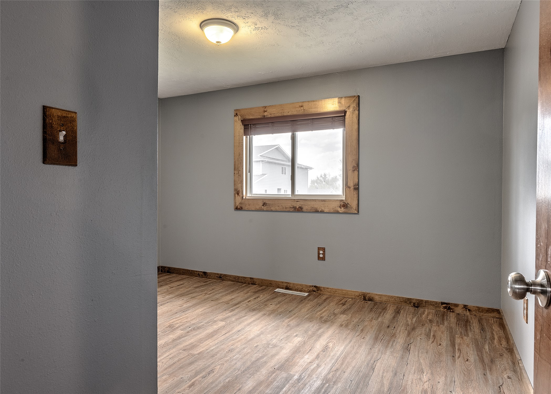 Helena, Montana 59601, United States, 5 Bedrooms Bedrooms, ,2 BathroomsBathrooms,Residential,Pending,131485