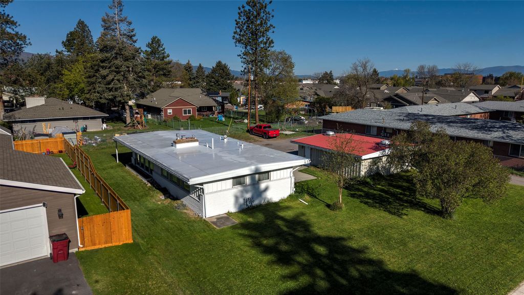 Photo of 4011 Buckley Place Place, Missoula, MT 59801 (MLS # 30070573)