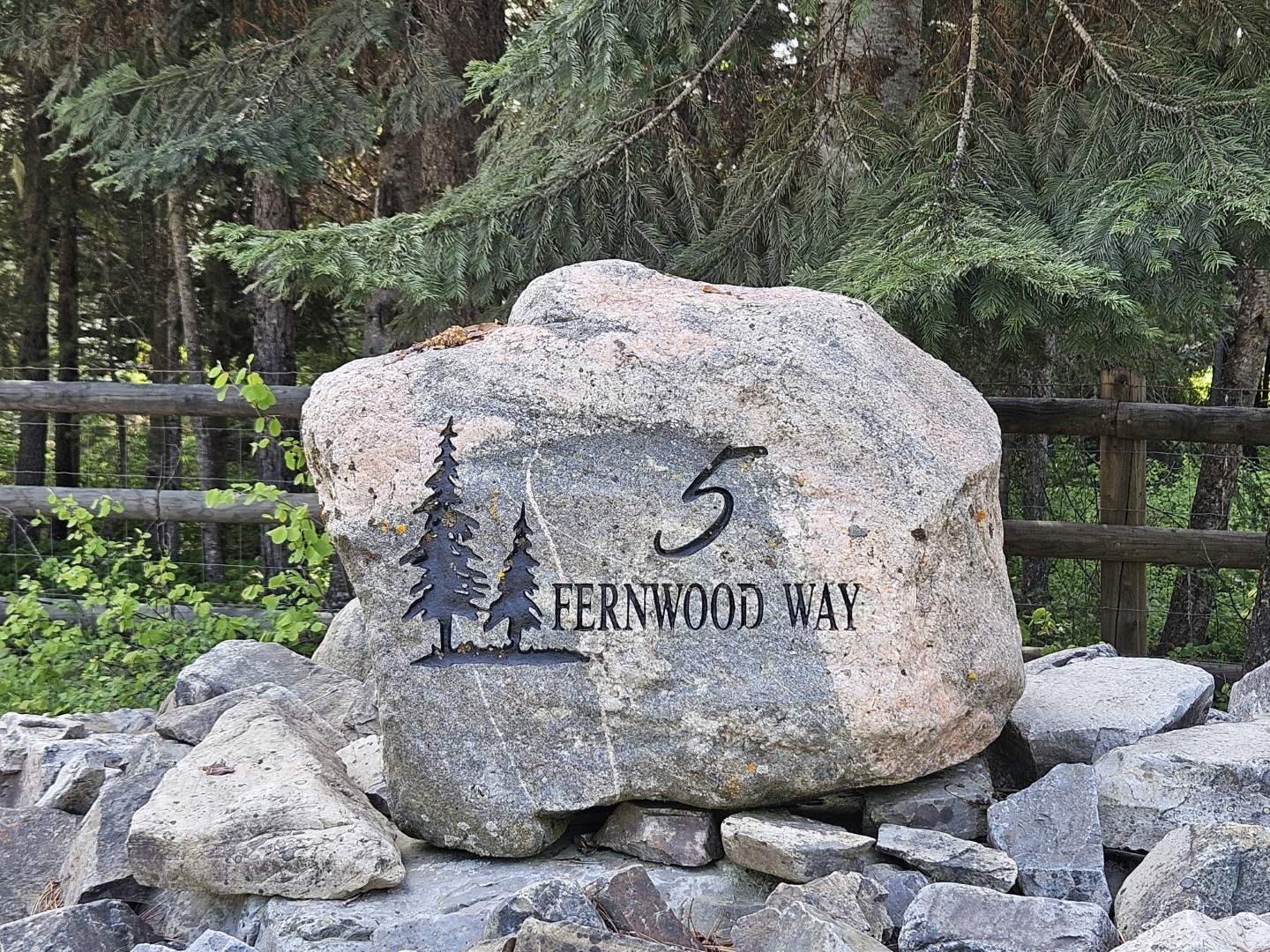 5 Fernwood Way