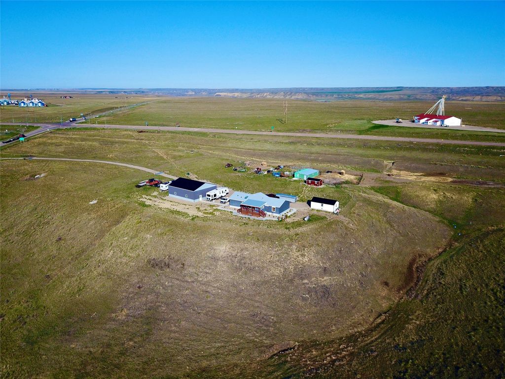Photo of 105 Mt-80 St, Fort Benton, MT 59442 (MLS # 30046955)