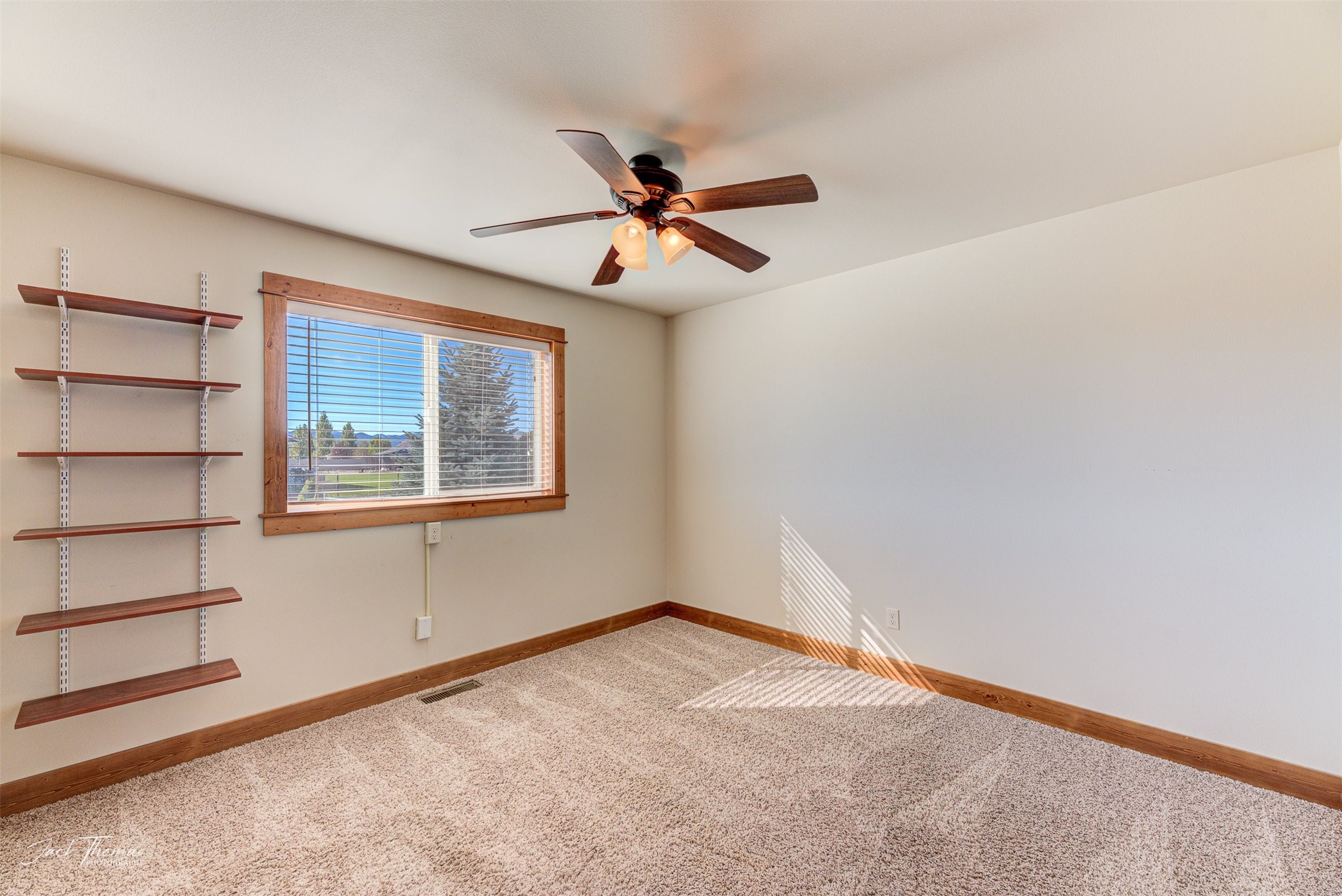 Helena, Montana 59602, United States, 3 Bedrooms Bedrooms, ,2 BathroomsBathrooms,Residential,Pending,41143