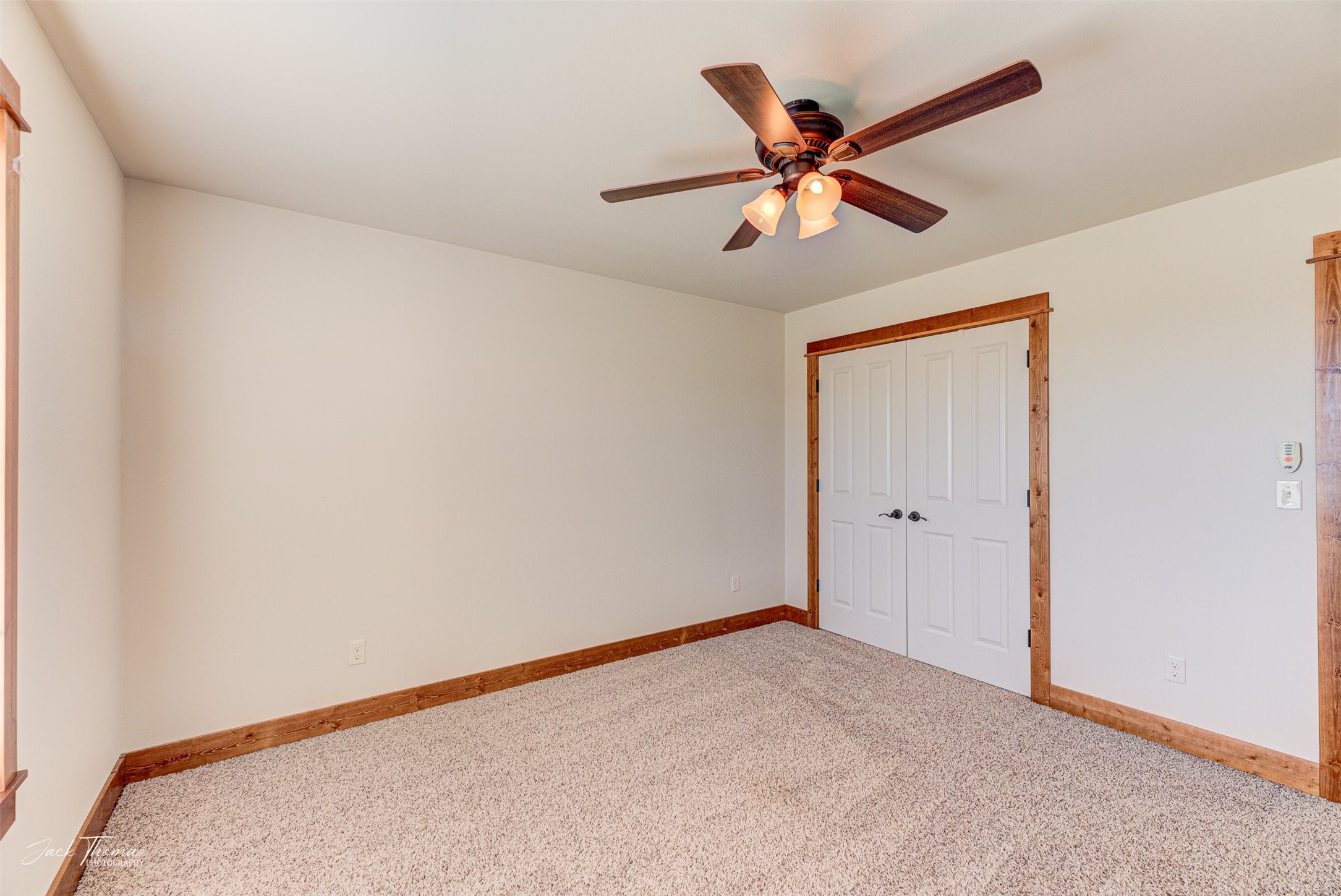 Helena, Montana 59602, United States, 3 Bedrooms Bedrooms, ,2 BathroomsBathrooms,Residential,Pending,41143