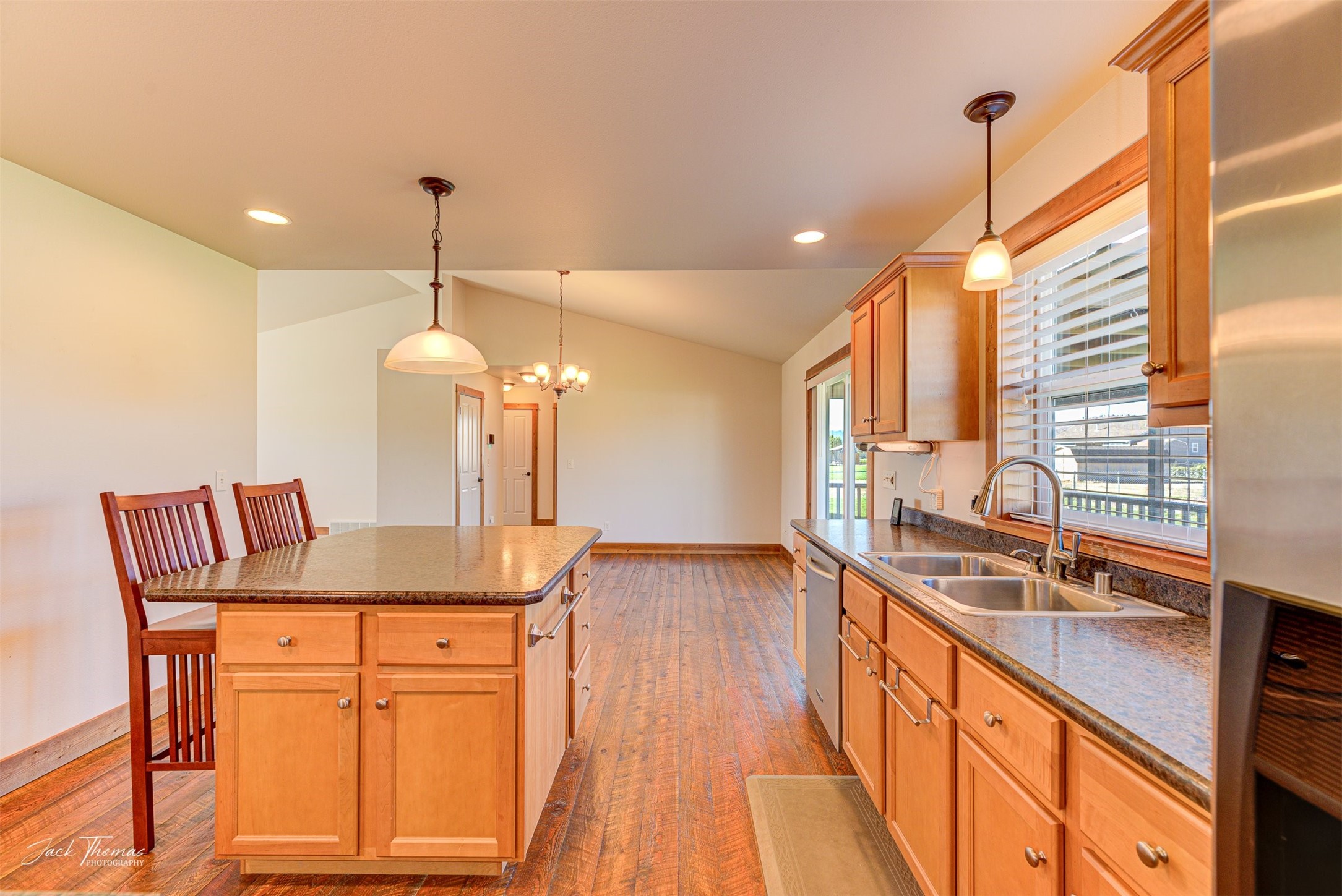 Helena, Montana 59602, United States, 3 Bedrooms Bedrooms, ,2 BathroomsBathrooms,Residential,Pending,41143