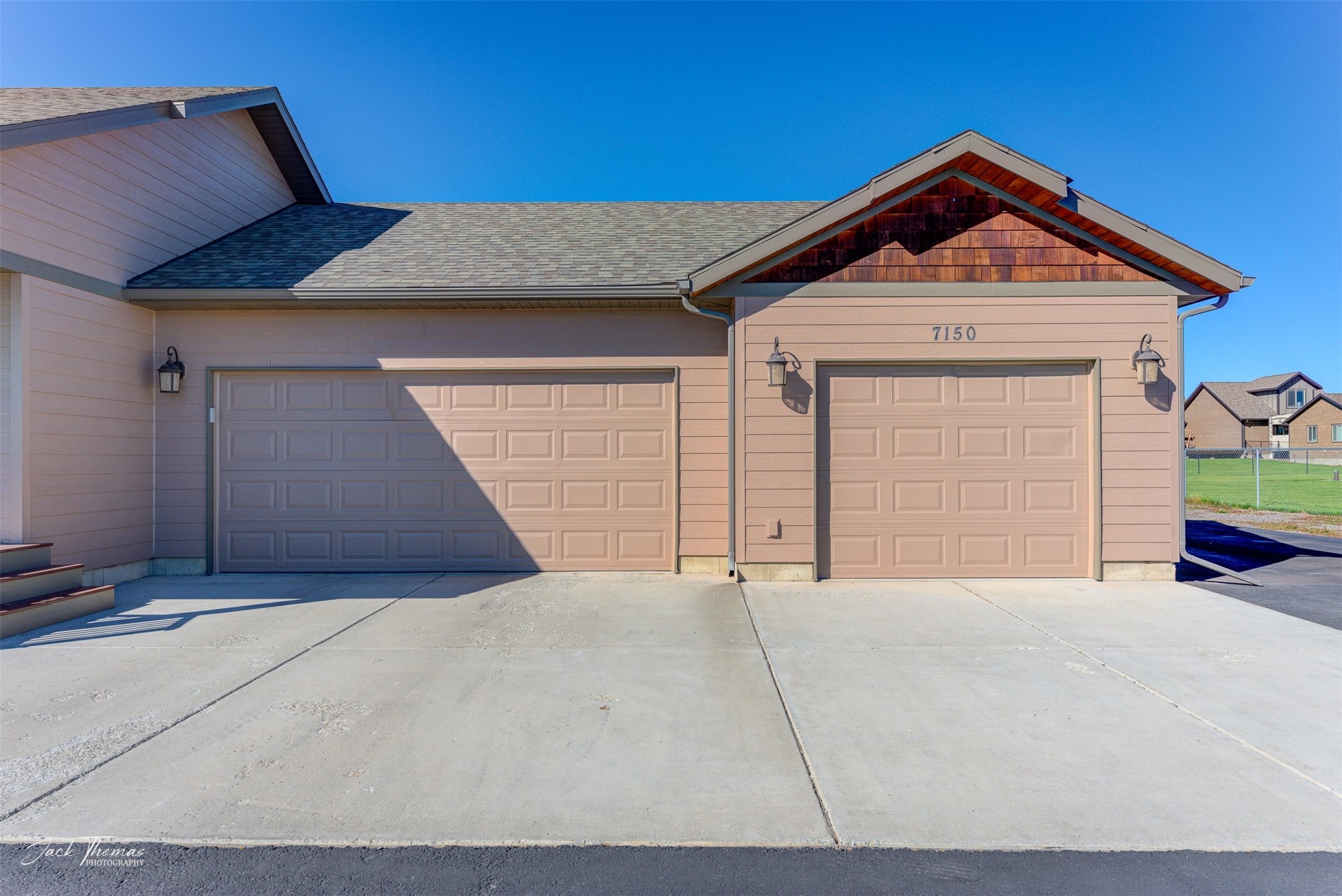 Helena, Montana 59602, United States, 3 Bedrooms Bedrooms, ,2 BathroomsBathrooms,Residential,Pending,41143