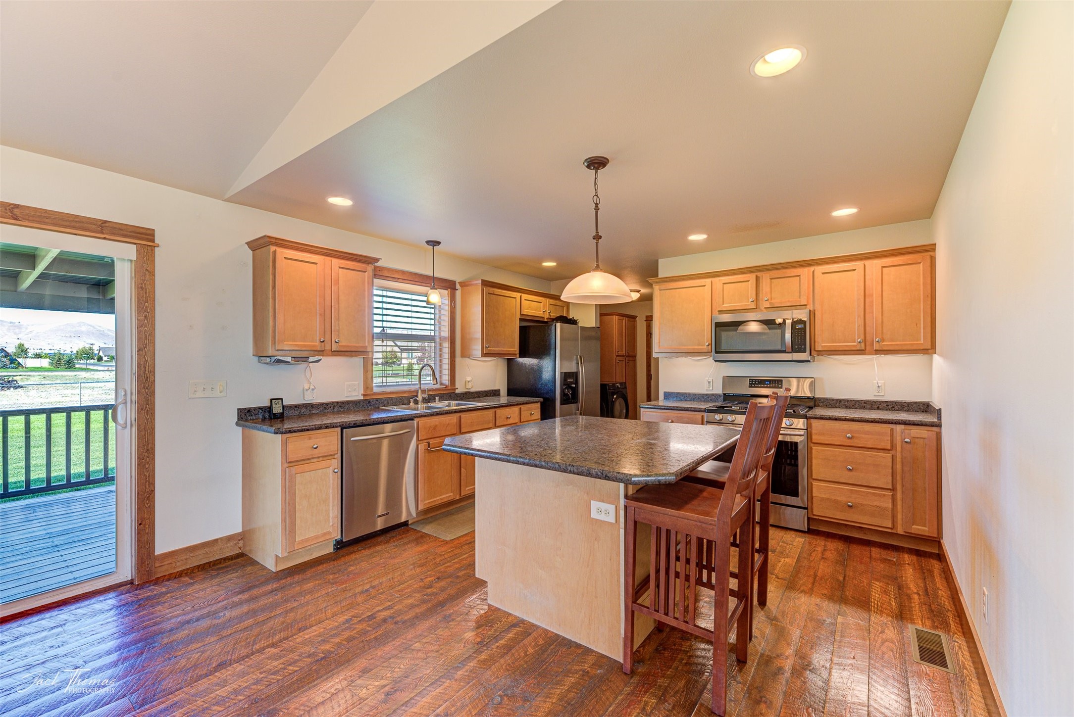 Helena, Montana 59602, United States, 3 Bedrooms Bedrooms, ,2 BathroomsBathrooms,Residential,Pending,41143