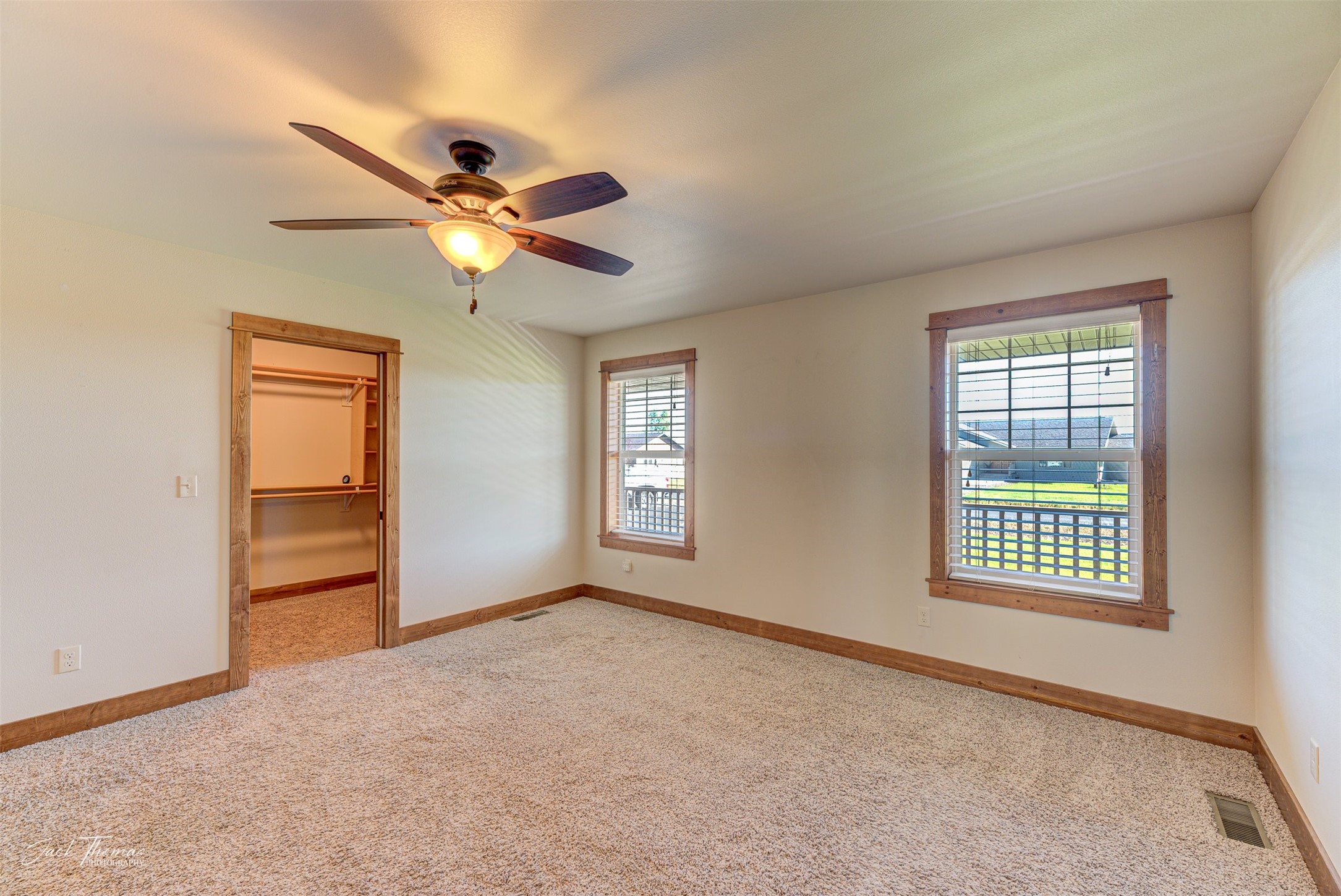 Helena, Montana 59602, United States, 3 Bedrooms Bedrooms, ,2 BathroomsBathrooms,Residential,Pending,41143