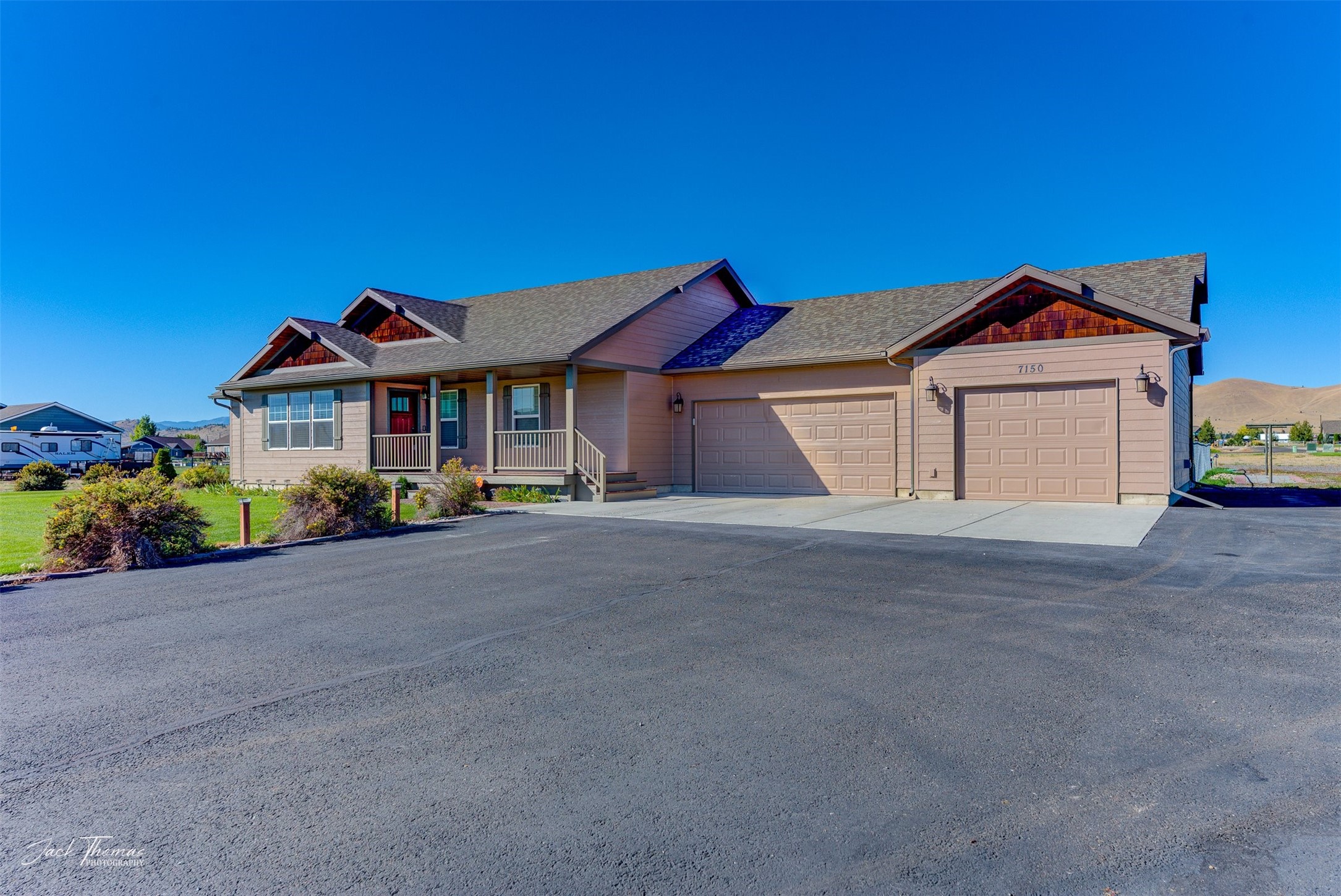 Helena, Montana 59602, United States, 3 Bedrooms Bedrooms, ,2 BathroomsBathrooms,Residential,Pending,41143