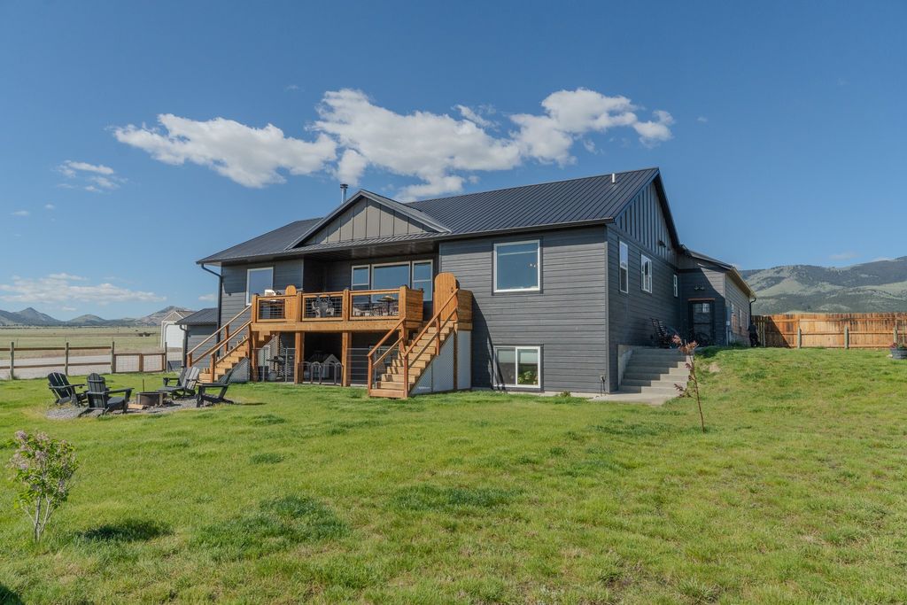 Photo of 51 Whitehorse Road, Townsend, MT 59644 (MLS # 30069505)