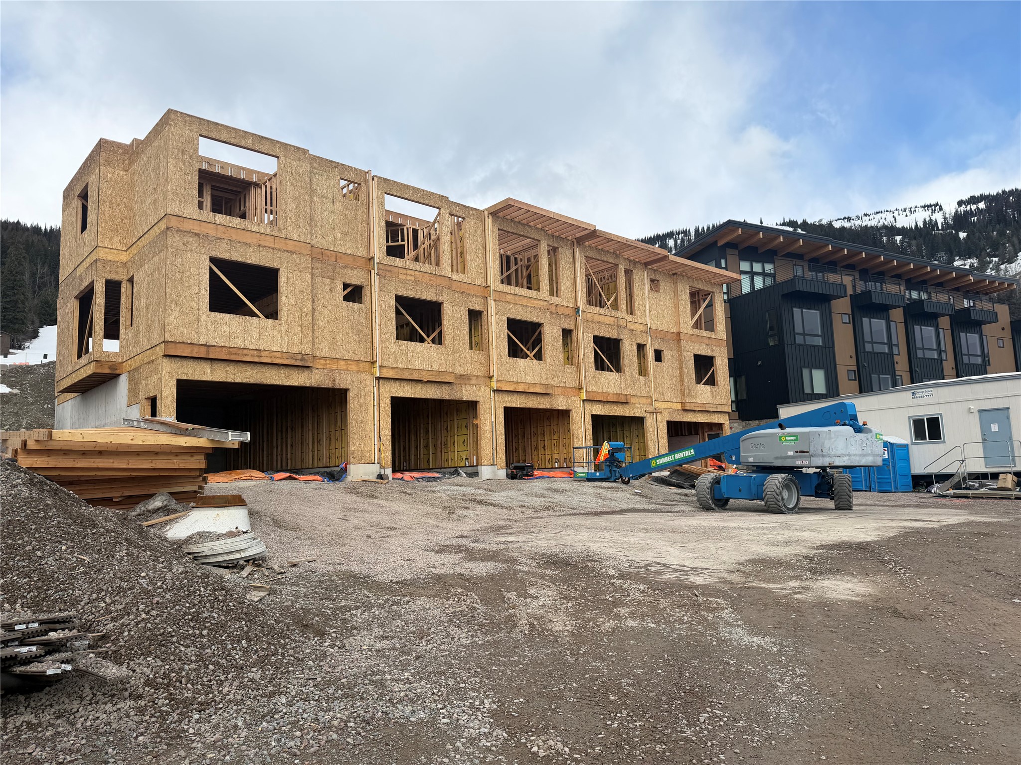 3900 Big Mountain Road B105