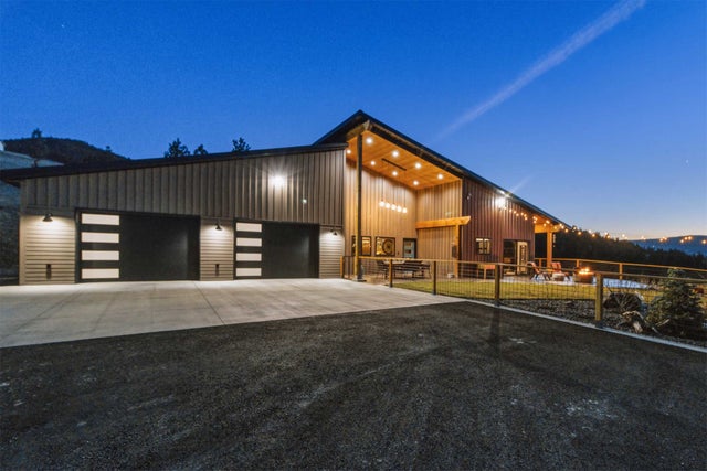 4915 W US Highway 12