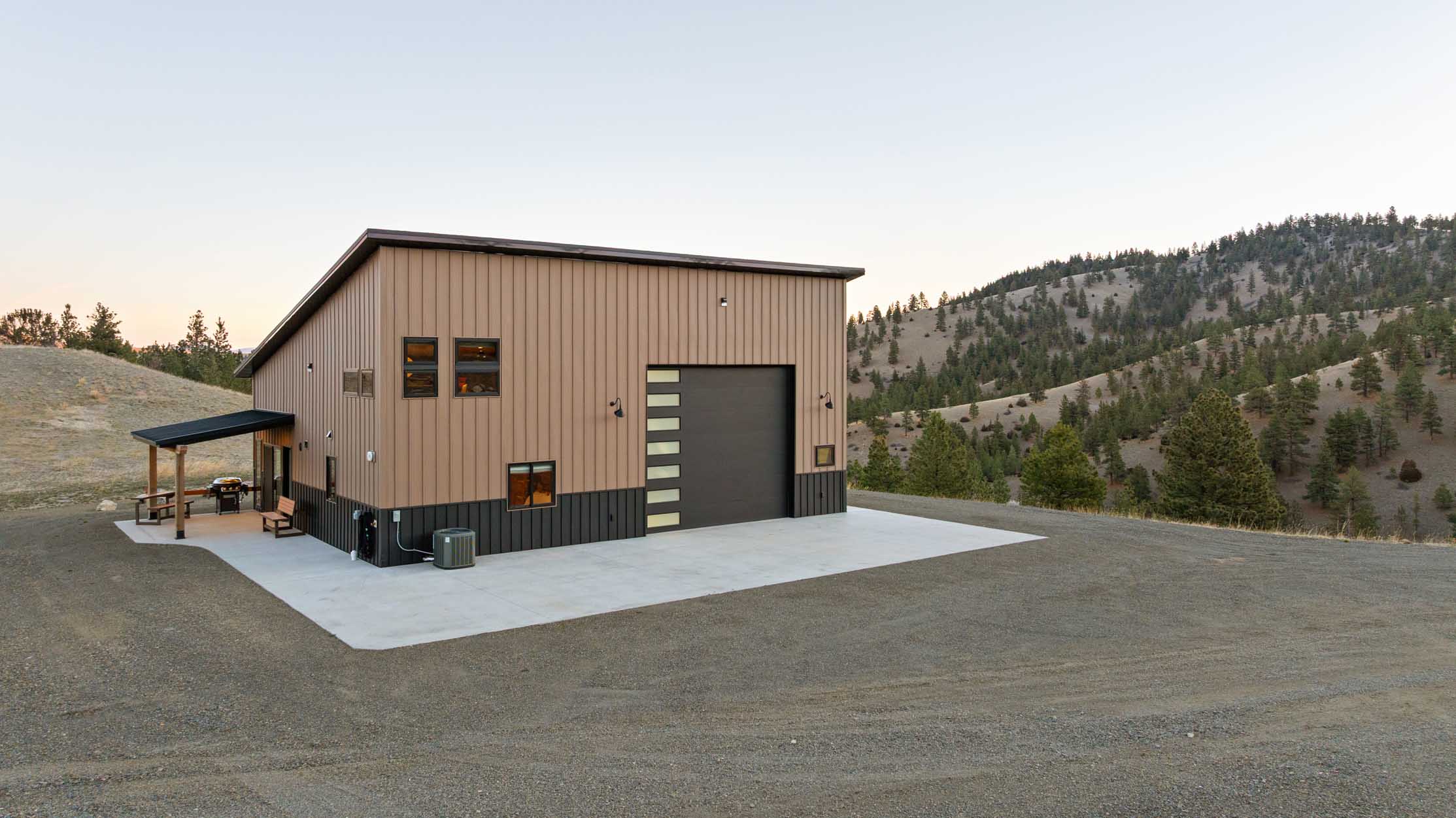 4915 W US Highway 12