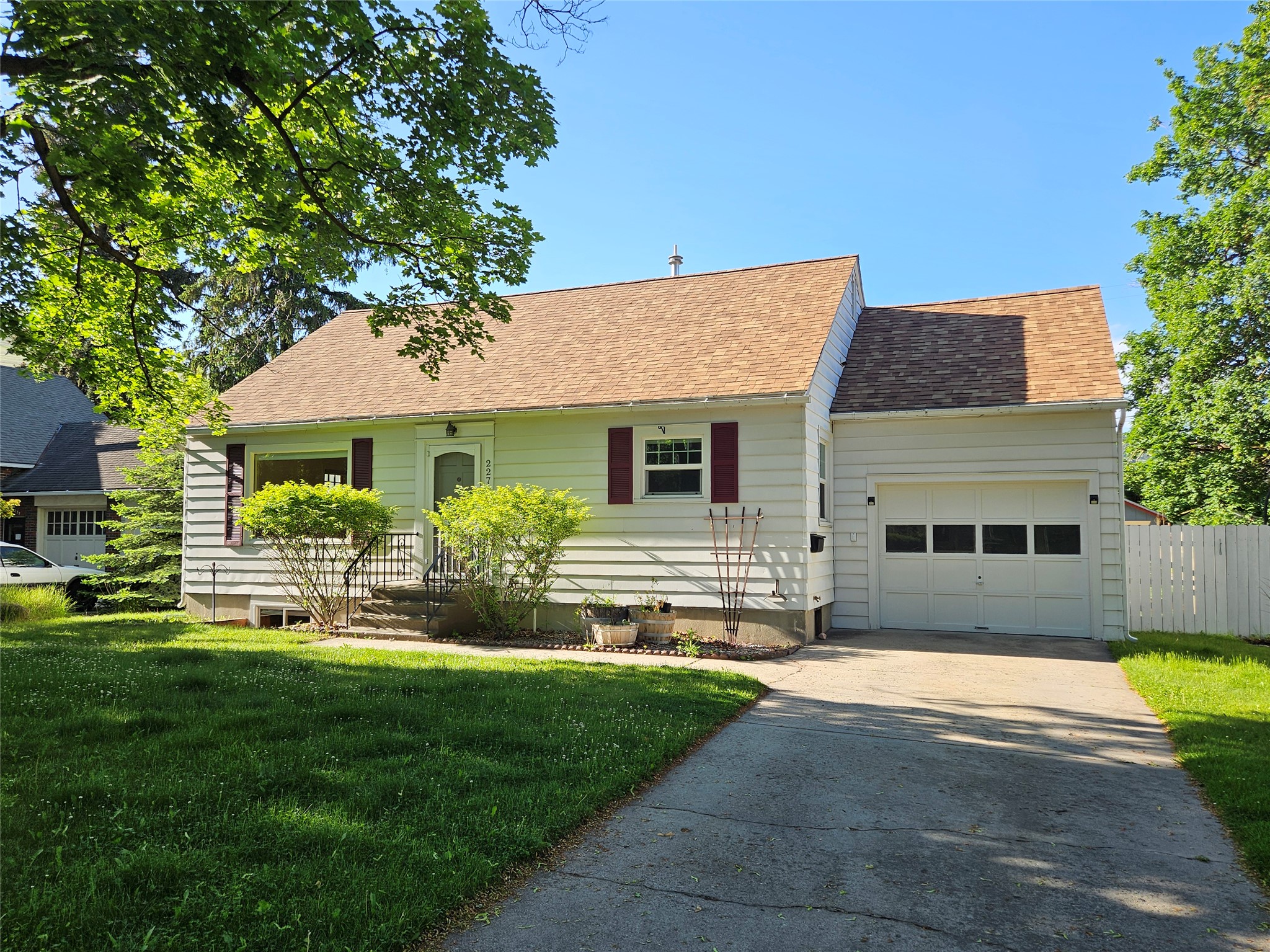 227 Woodworth Avenue