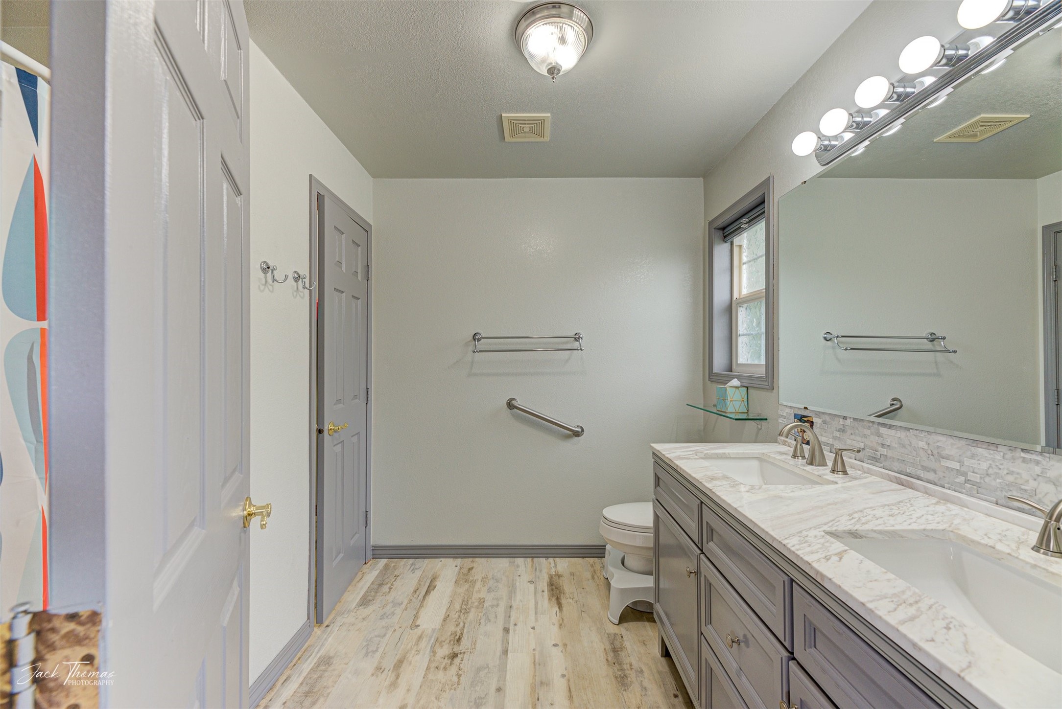 Helena, Montana 59601, United States, 5 Bedrooms Bedrooms, ,4 BathroomsBathrooms,Residential,Pending,55924