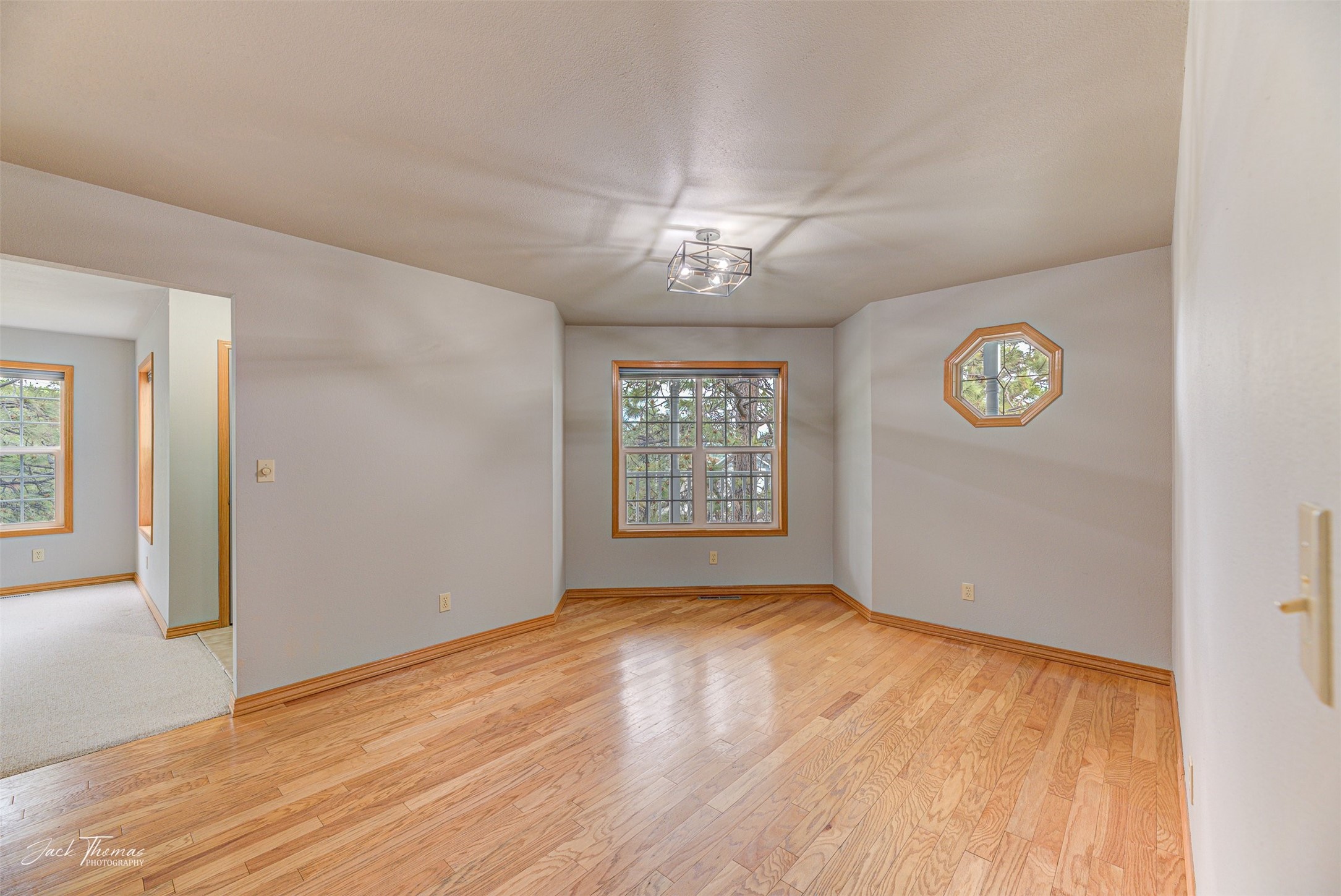 Helena, Montana 59601, United States, 5 Bedrooms Bedrooms, ,4 BathroomsBathrooms,Residential,Pending,55924