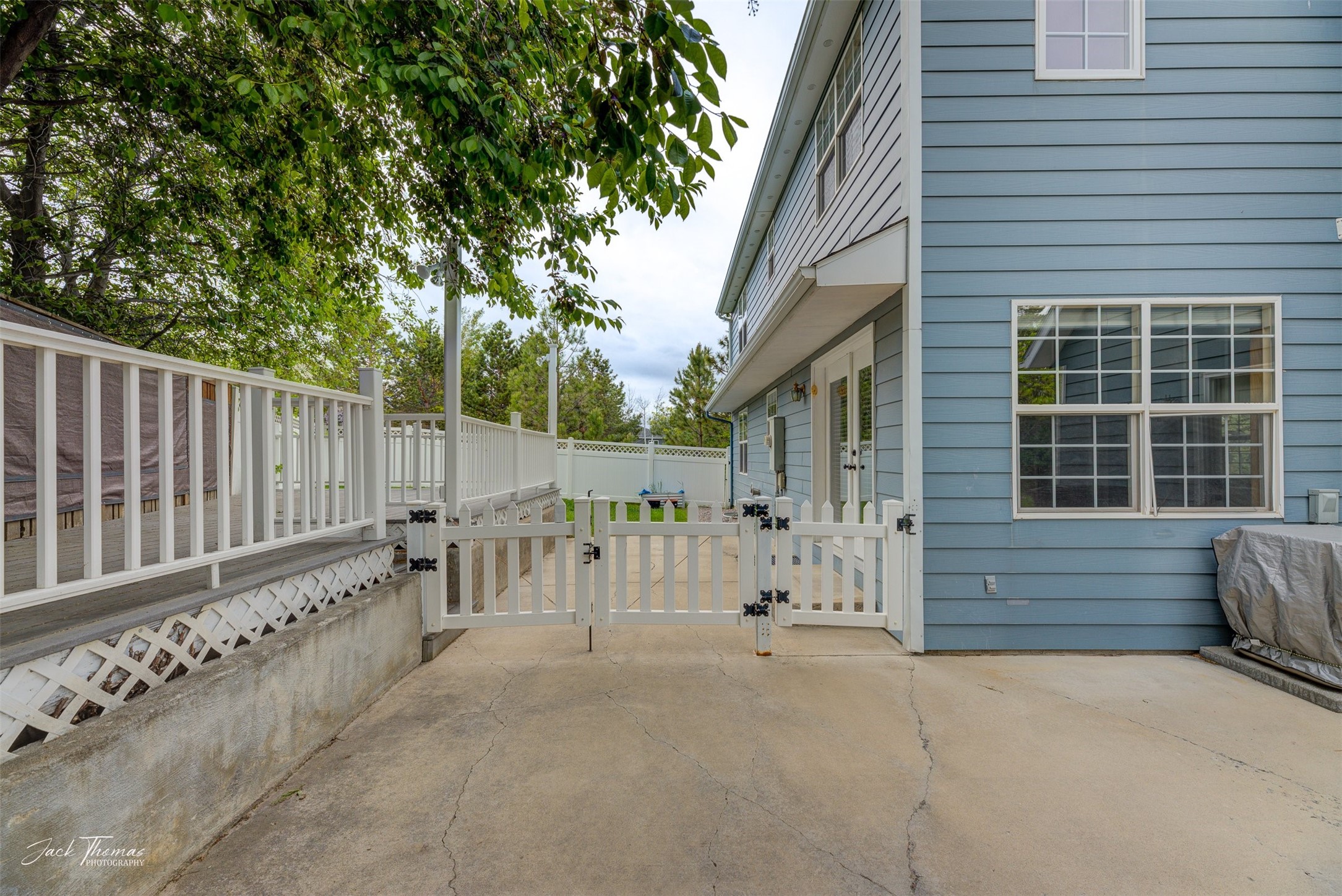 Helena, Montana 59601, United States, 5 Bedrooms Bedrooms, ,4 BathroomsBathrooms,Residential,Pending,55924