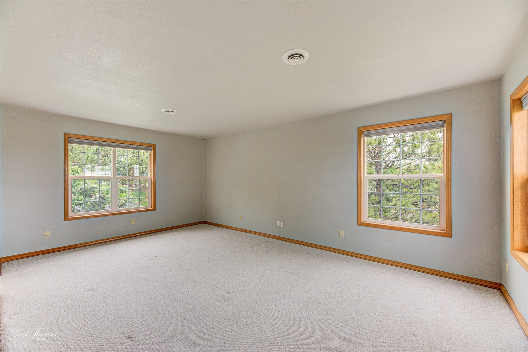 Helena, Montana 59601, United States, 5 Bedrooms Bedrooms, ,4 BathroomsBathrooms,Residential,Pending,55924