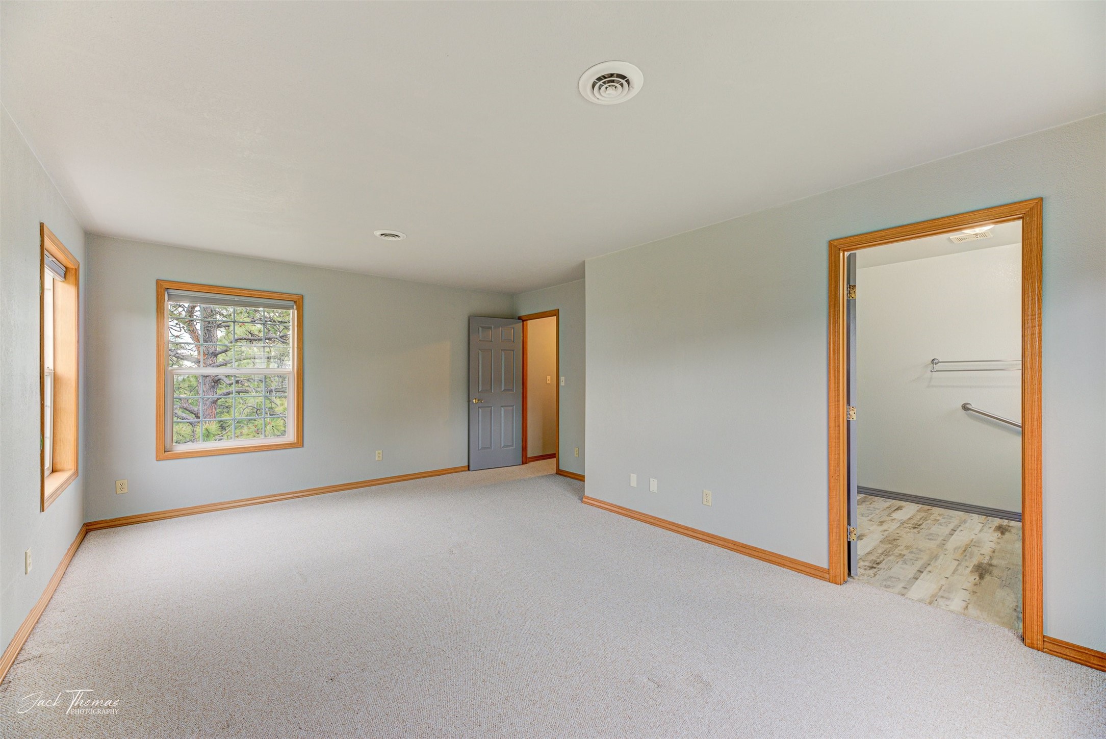 Helena, Montana 59601, United States, 5 Bedrooms Bedrooms, ,4 BathroomsBathrooms,Residential,Pending,55924