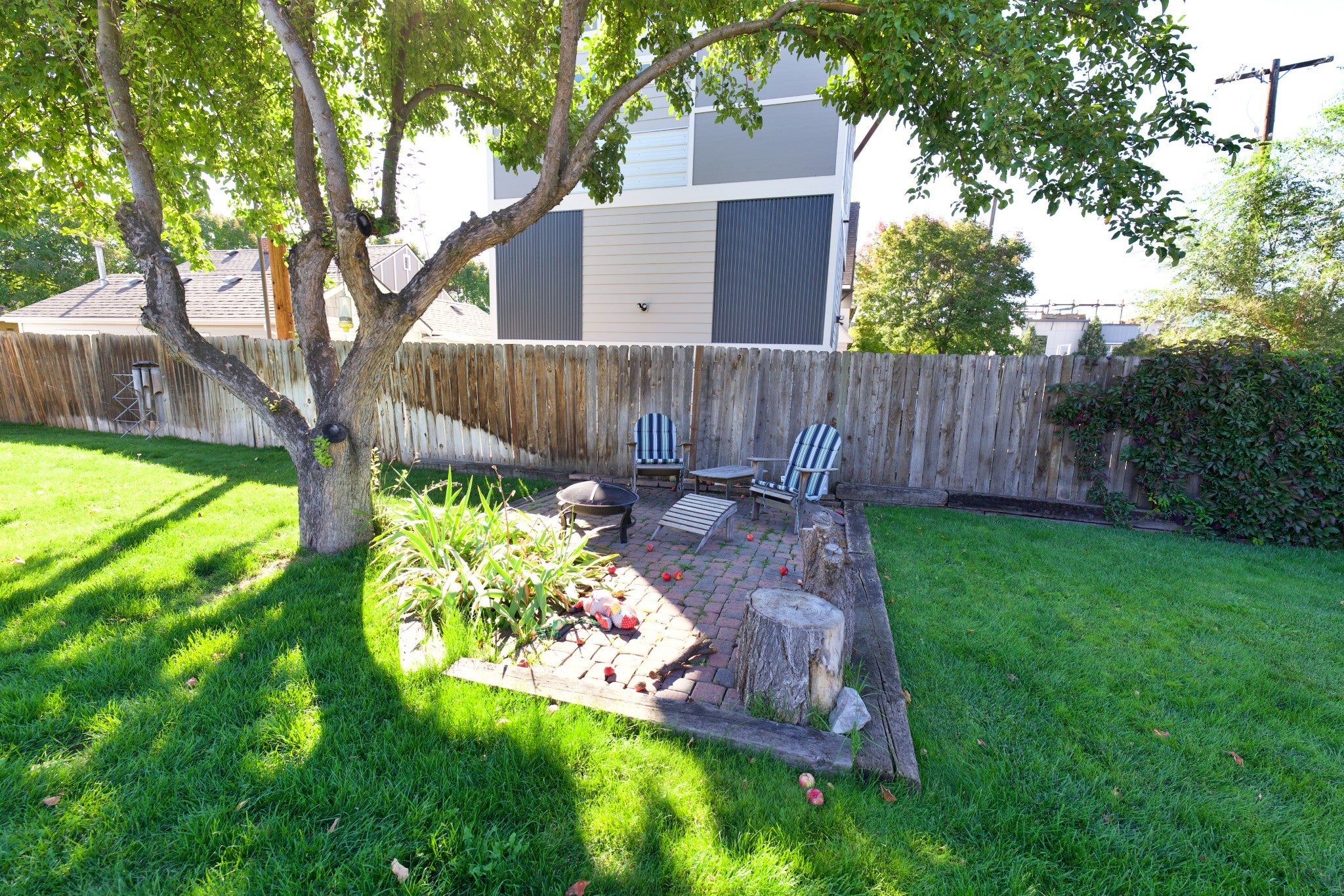 1414 S 1st Street W