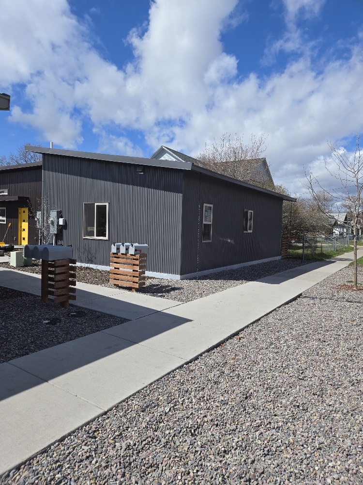 421 N 3rd Street W