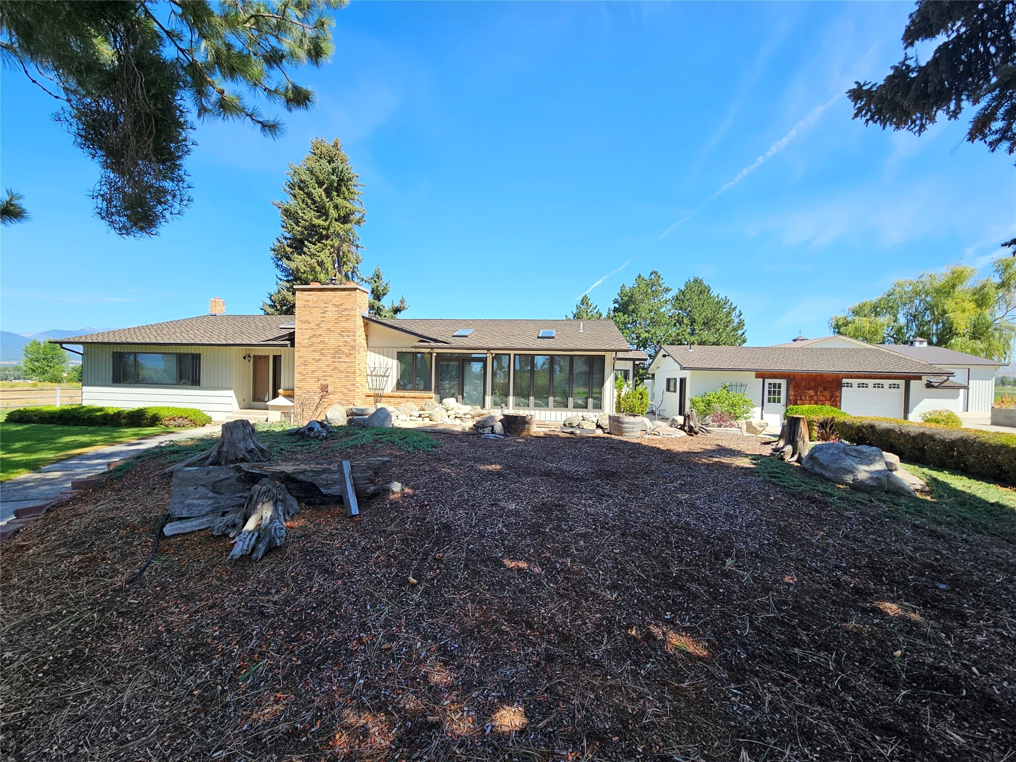 472 Magpie Lane