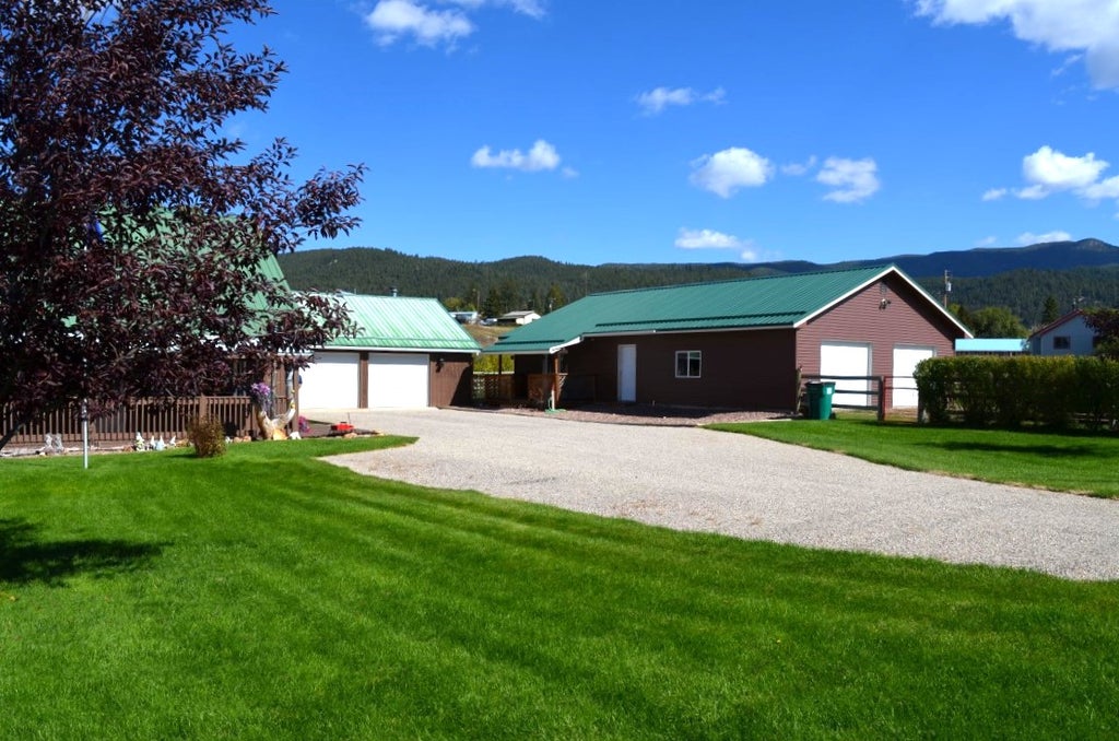 Photo of 1122 Sunshine Road, Philipsburg, MT 59858 (MLS # 30078724)