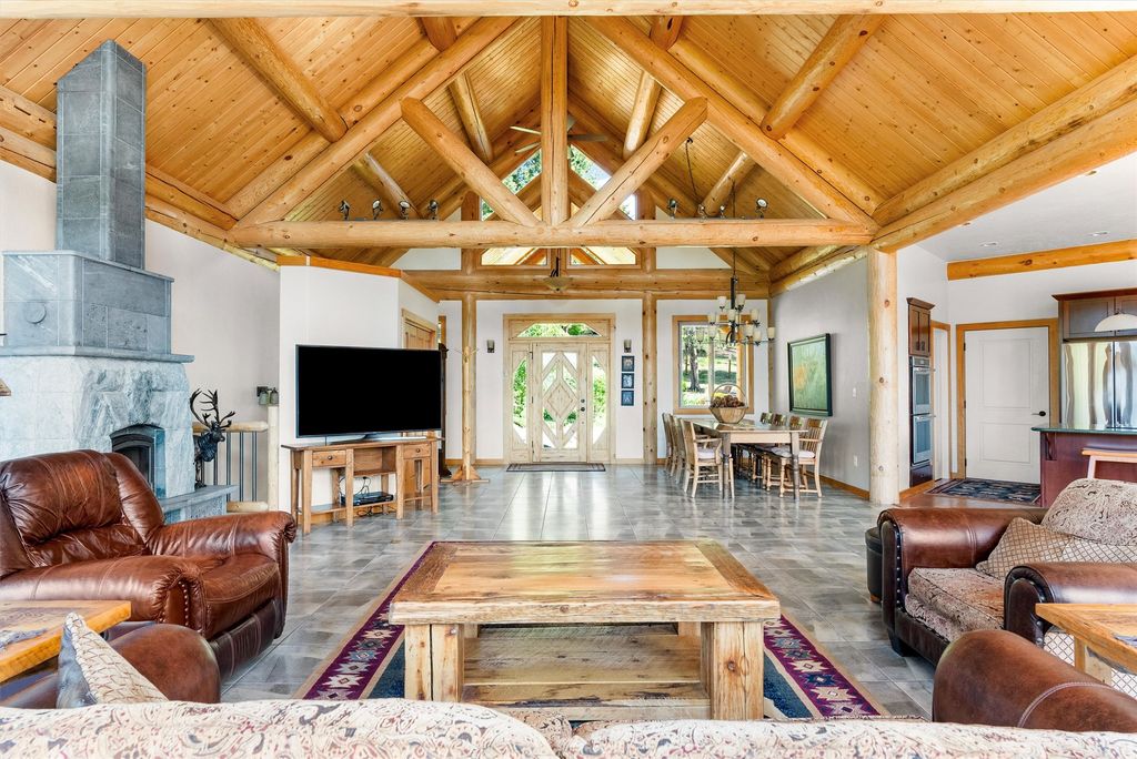 Photo of 956 and 952 Falling Star Road, Victor, MT 59875 (MLS # 30050669)