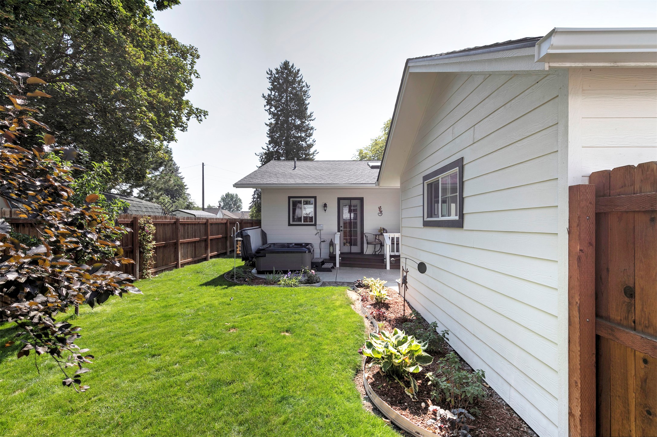 Hamilton, Montana 59840, United States, 2 Bedrooms Bedrooms, ,1 BathroomBathrooms,Residential,Active,204899