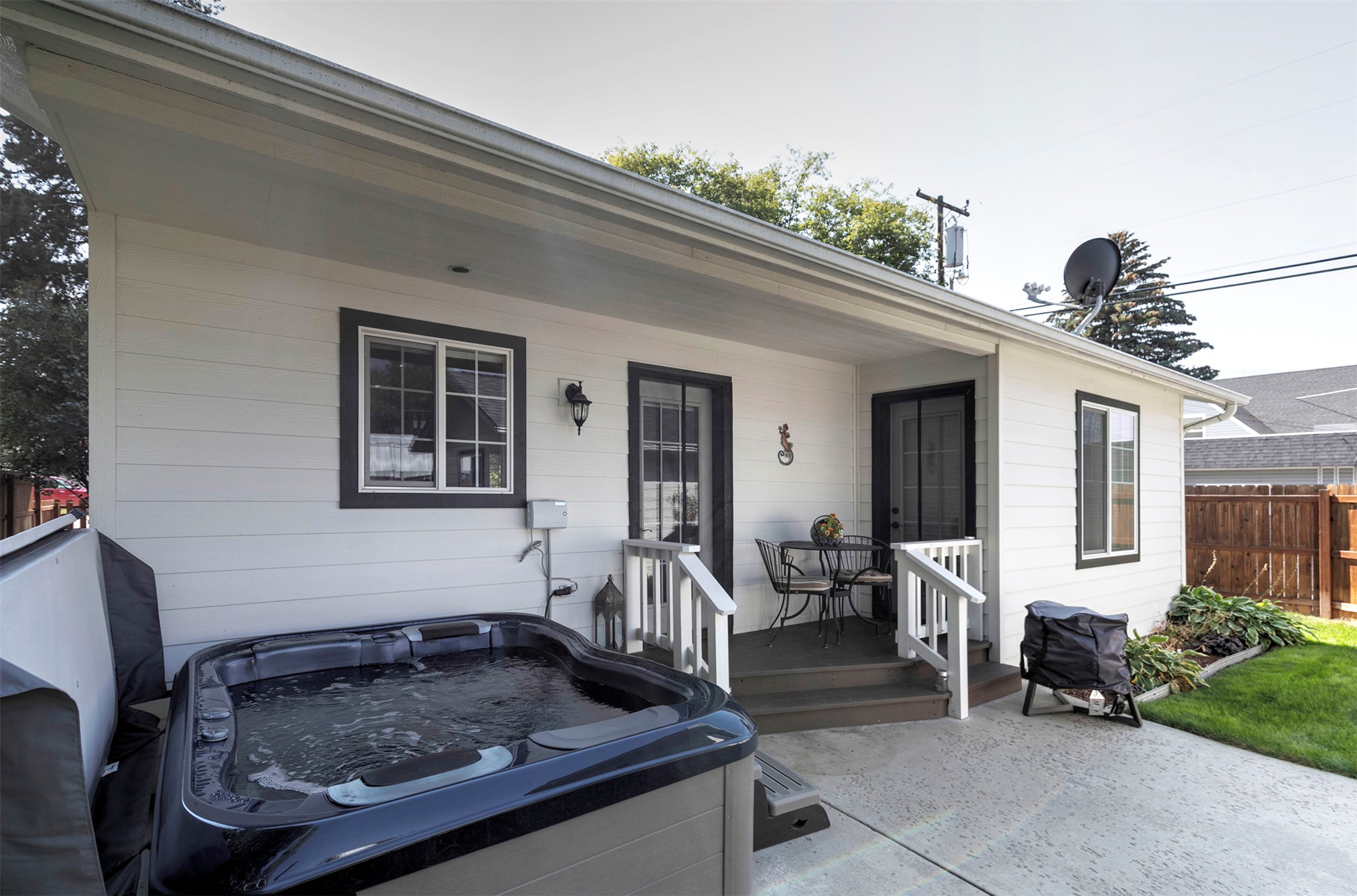 Hamilton, Montana 59840, United States, 2 Bedrooms Bedrooms, ,1 BathroomBathrooms,Residential,Active,204899