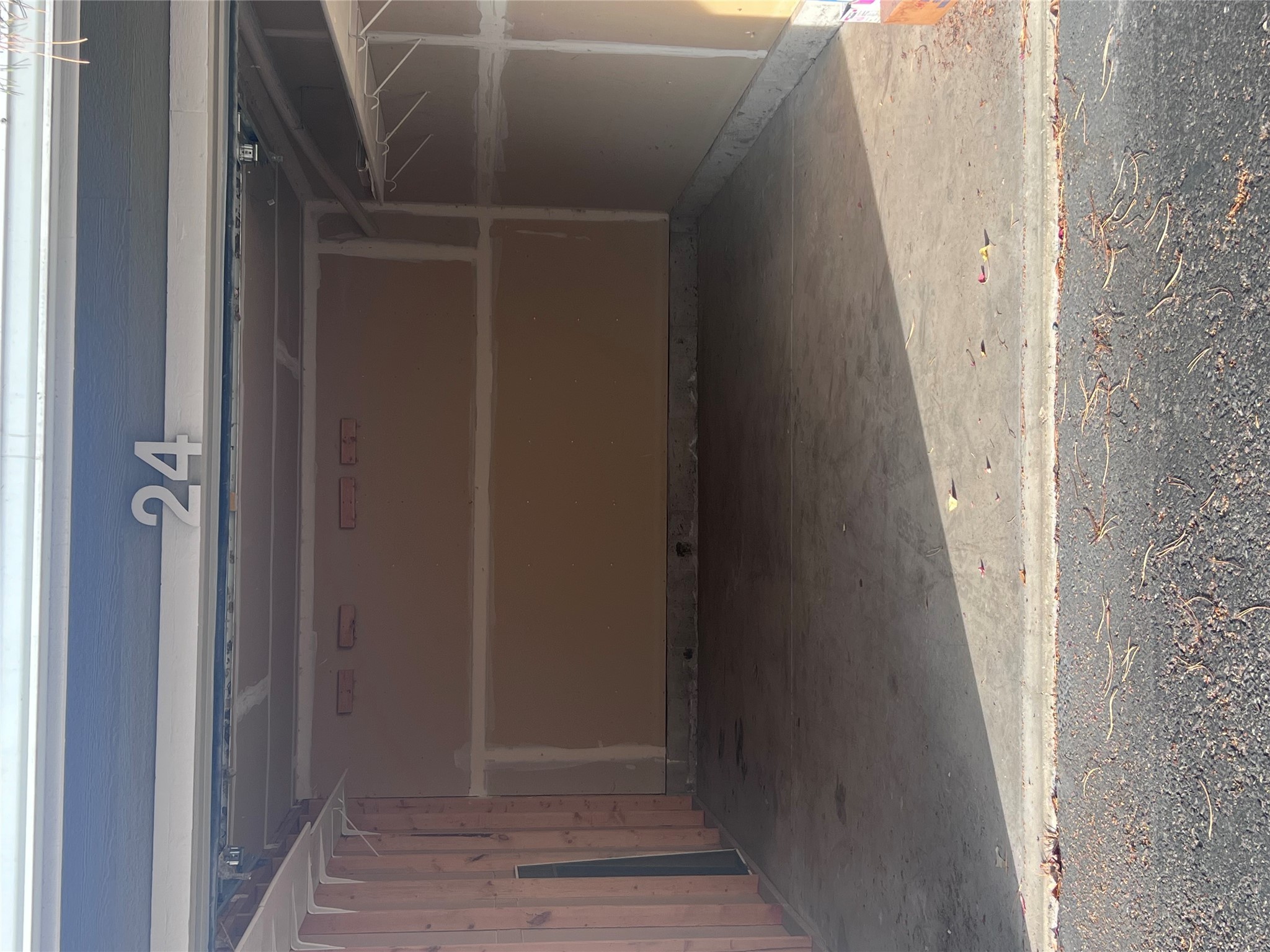 Missoula, Montana 59808, United States, 1 Bedroom Bedrooms, ,1 BathroomBathrooms,Residential,Active,246455