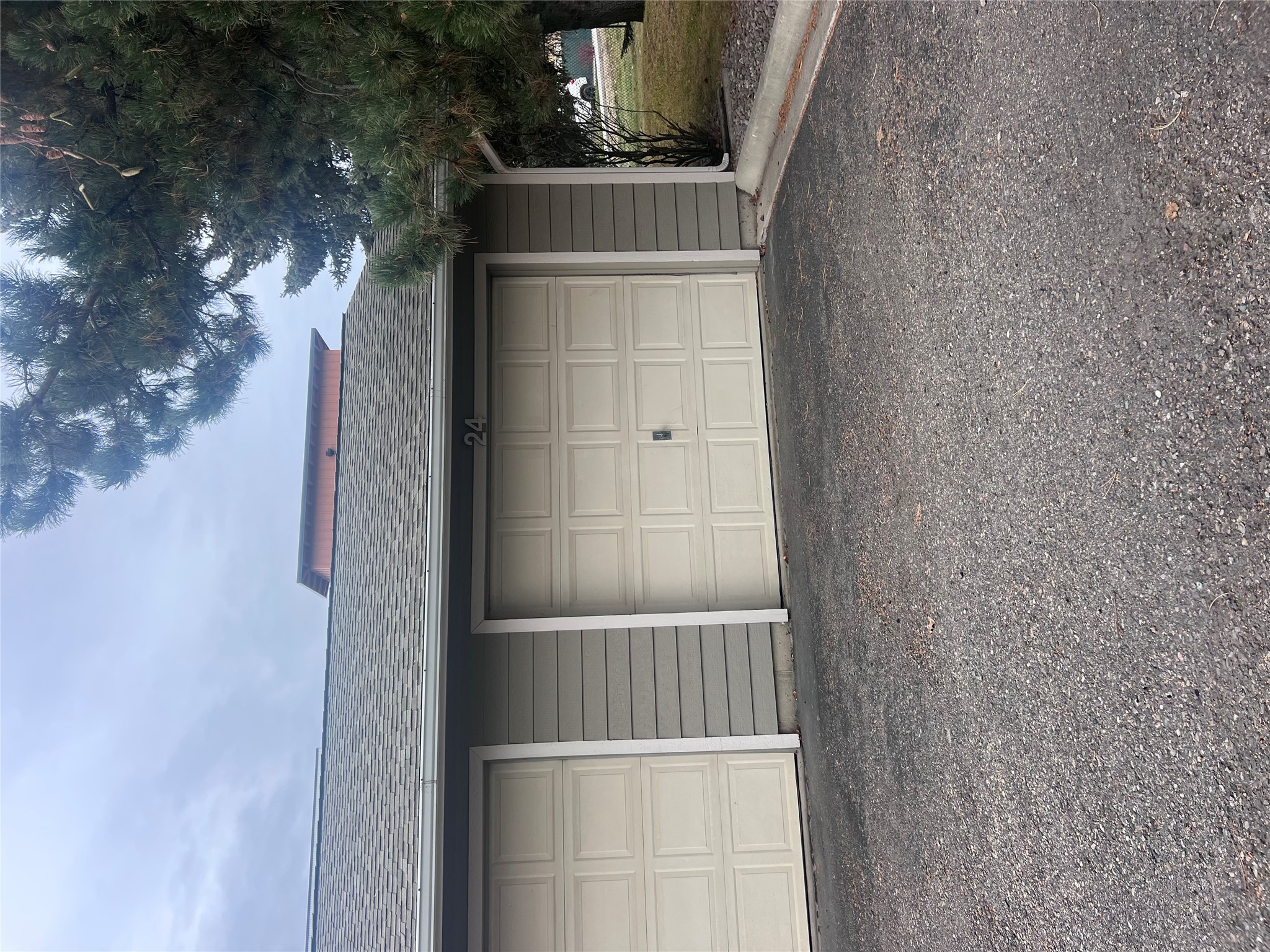 Missoula, Montana 59808, United States, 1 Bedroom Bedrooms, ,1 BathroomBathrooms,Residential,Active,246455